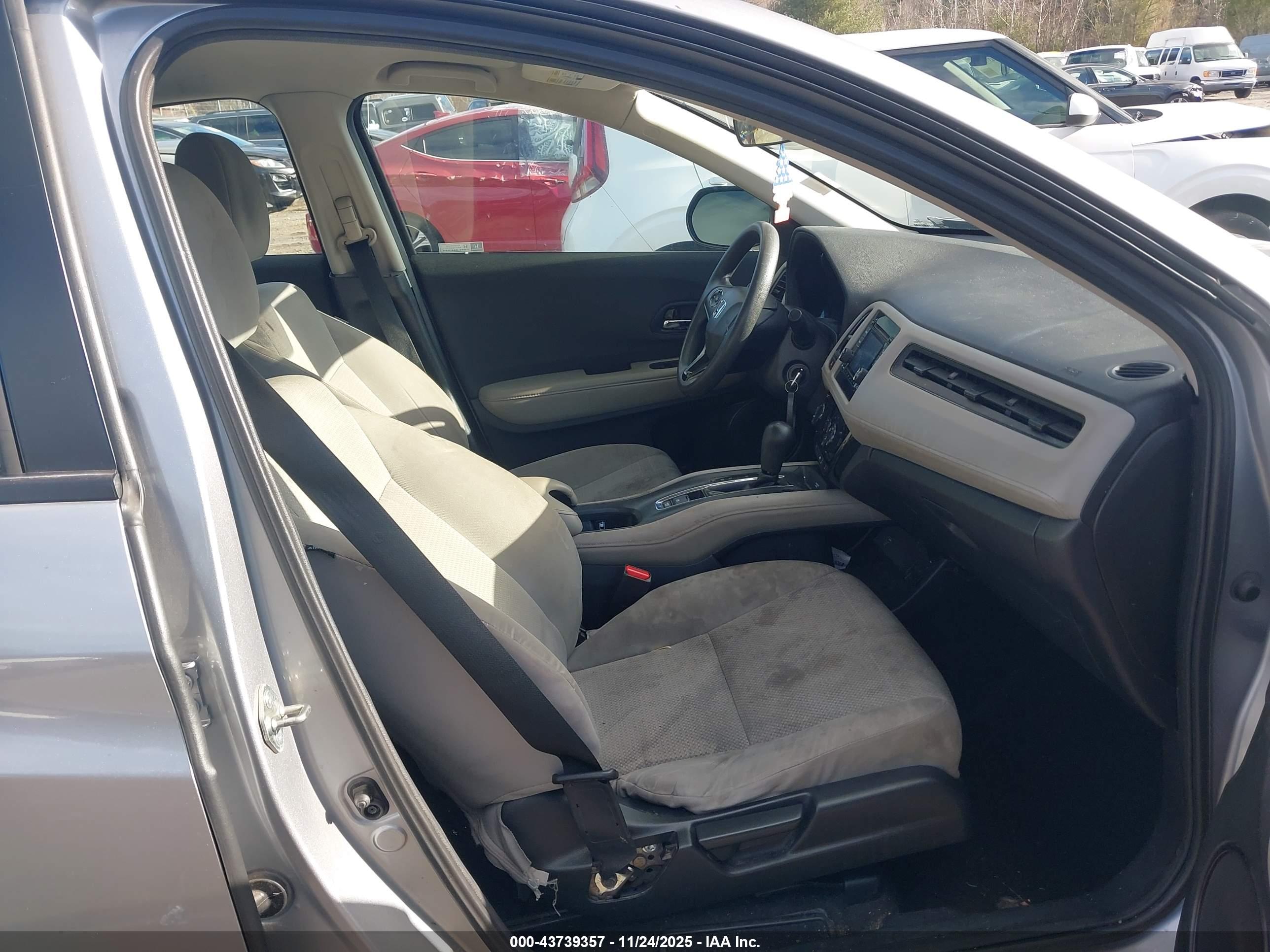 HONDA HR-V image 5