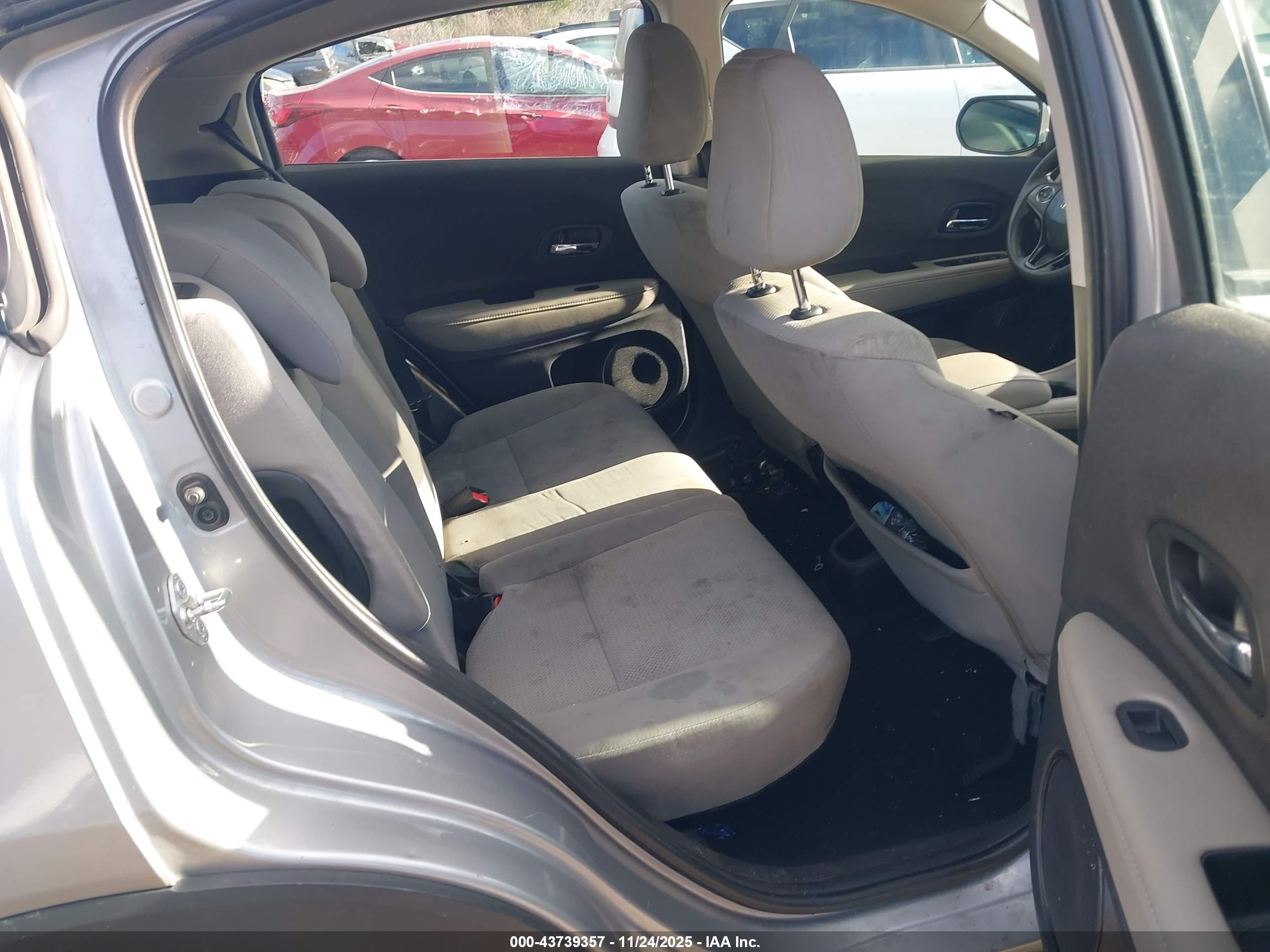 HONDA HR-V image 8
