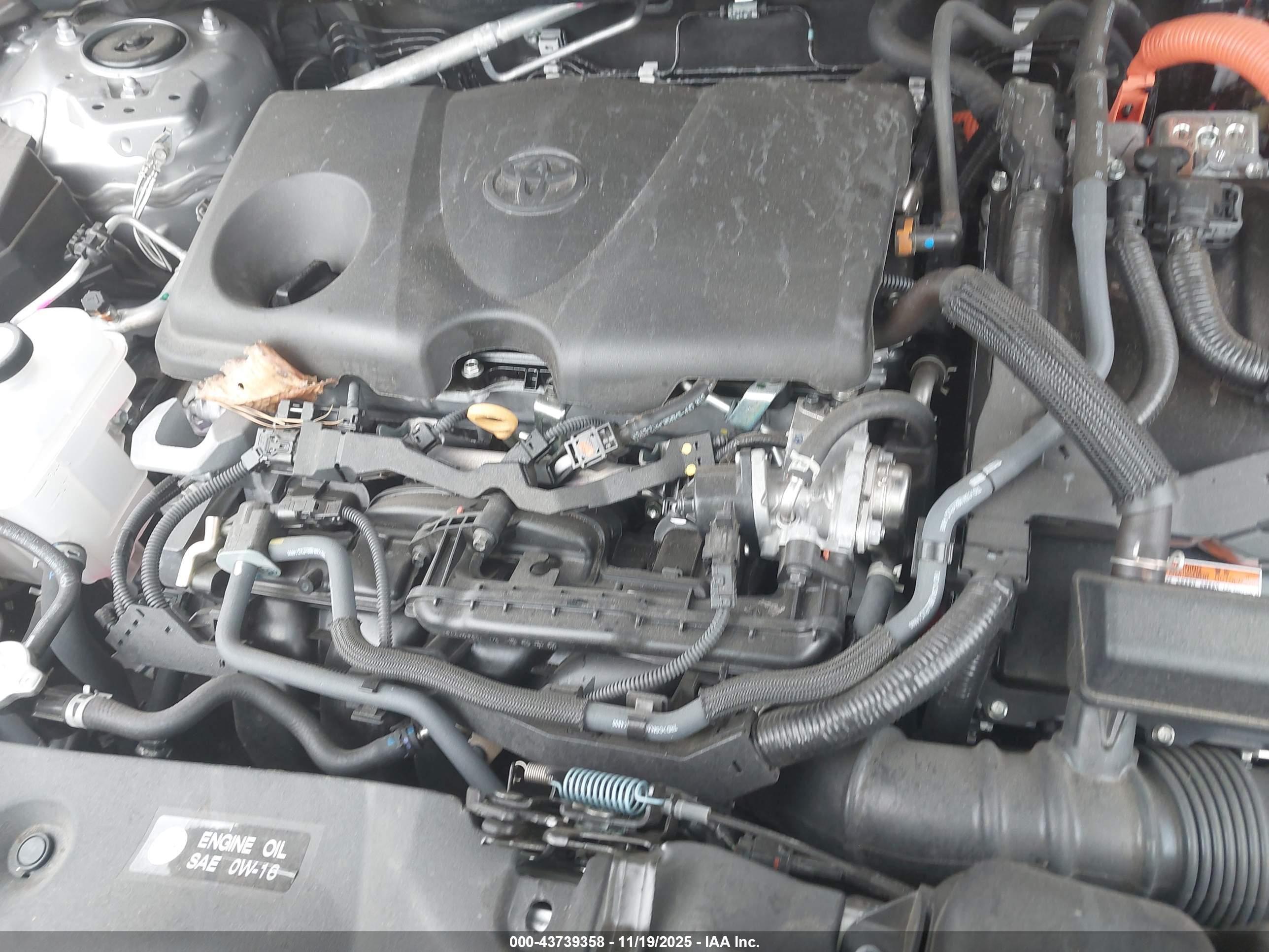 TOYOTA RAV4 image 10