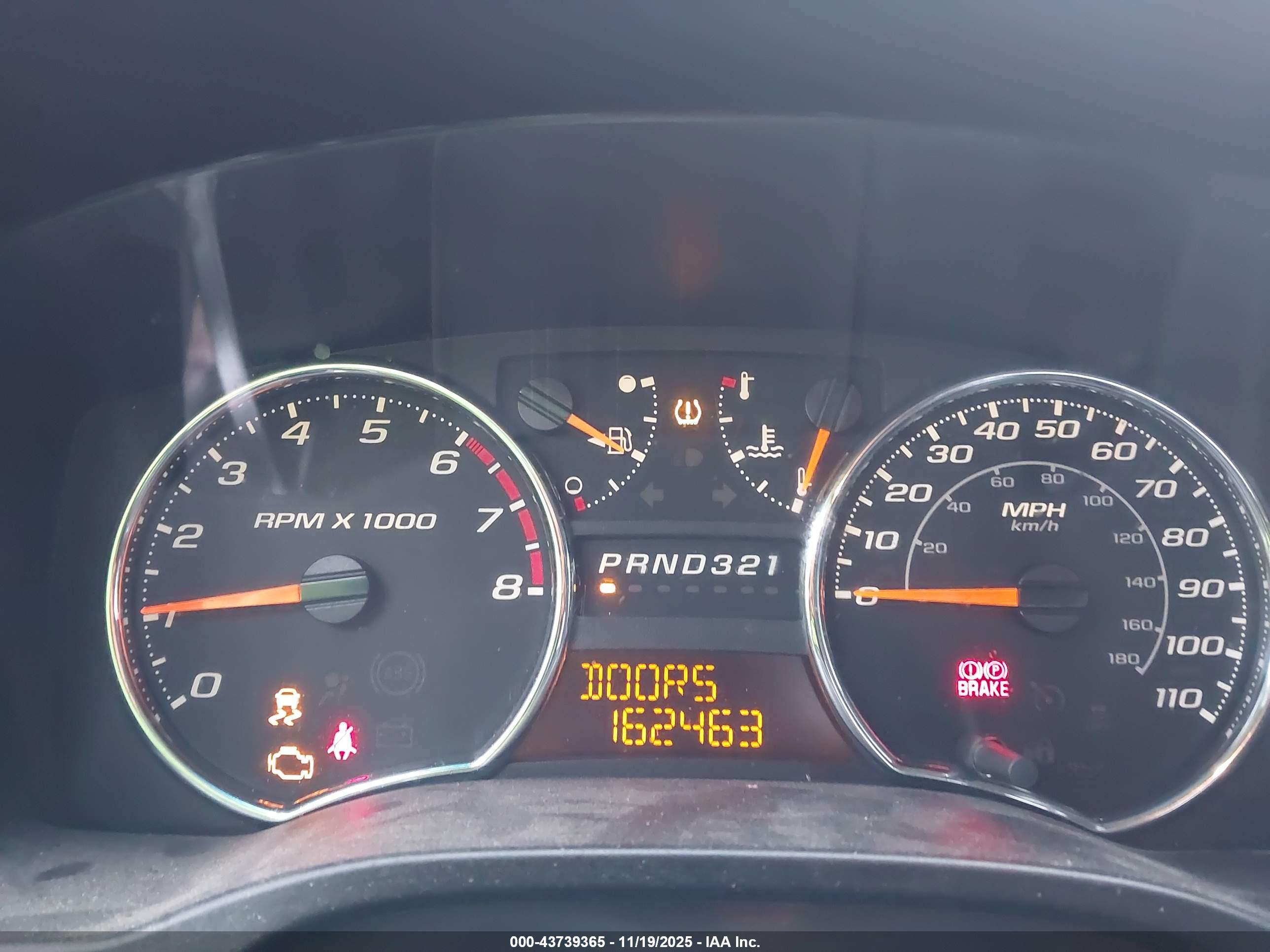CHEVROLET COLORADO image 7