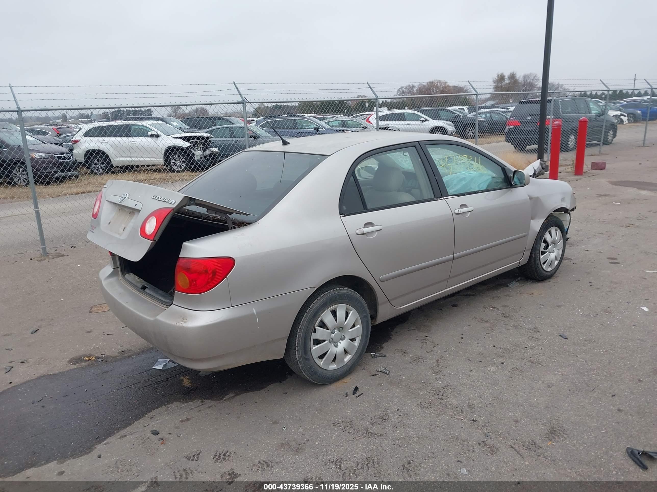 TOYOTA COROLLA image 4