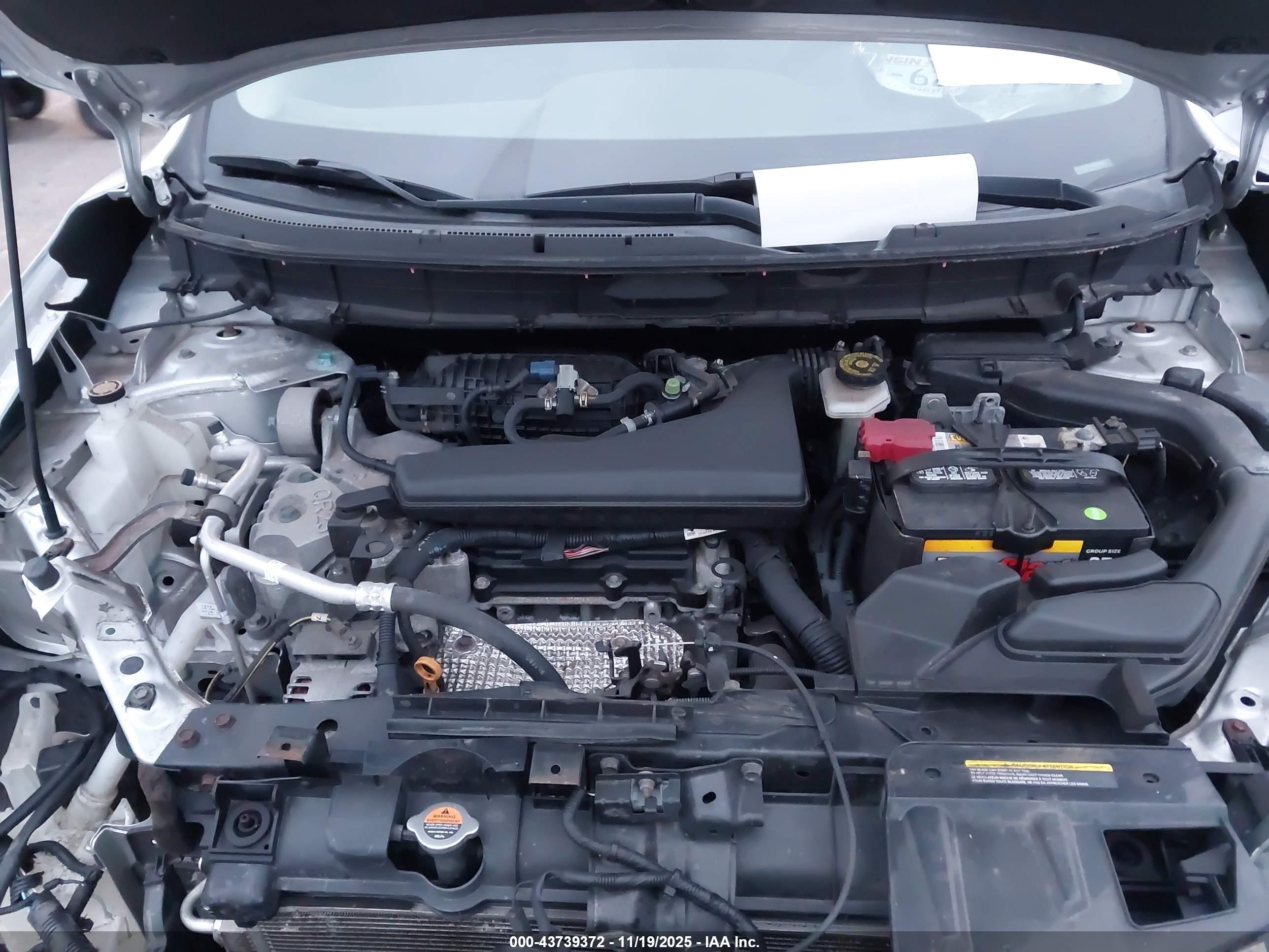NISSAN ROGUE image 10