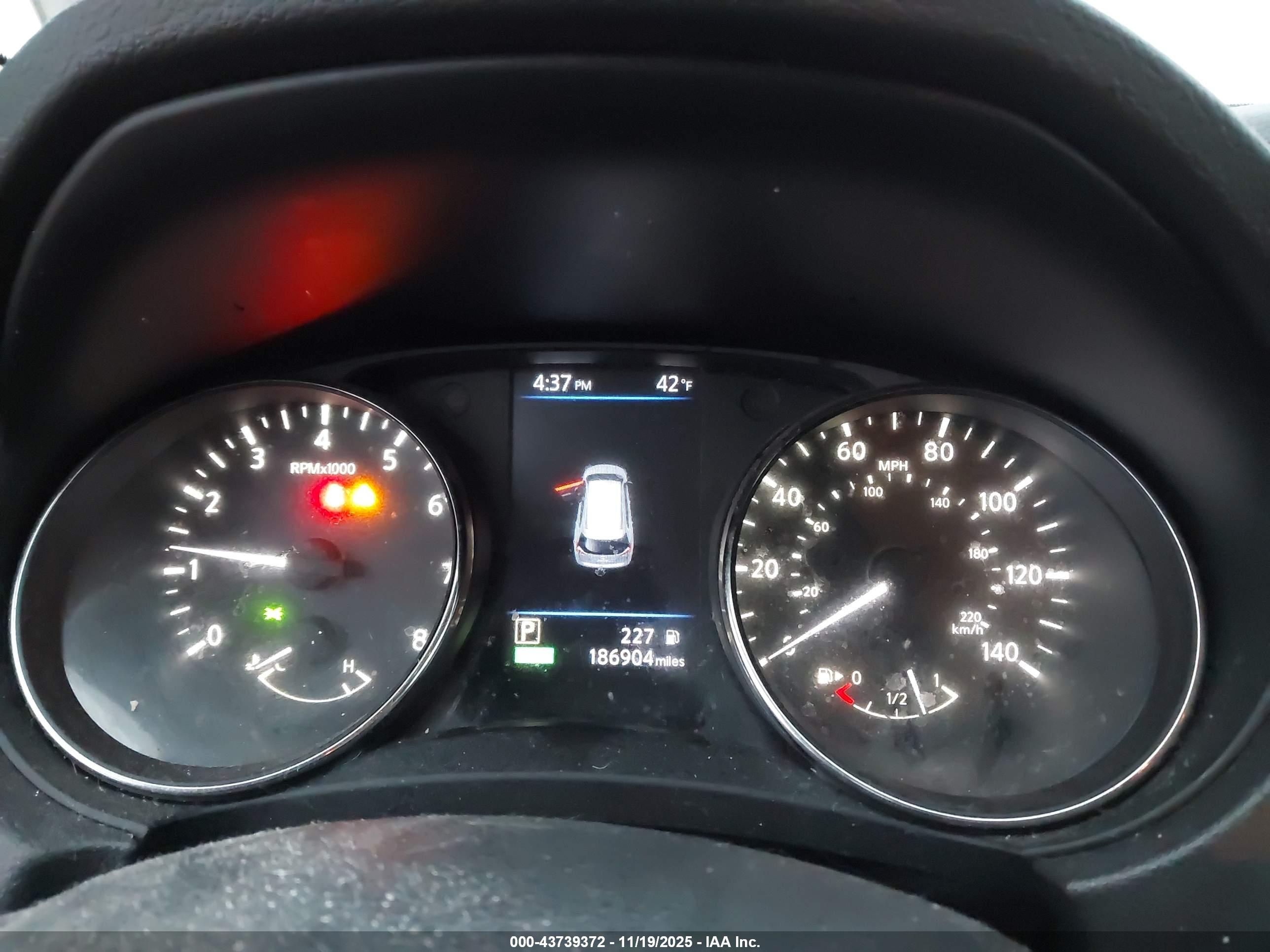 NISSAN ROGUE image 7