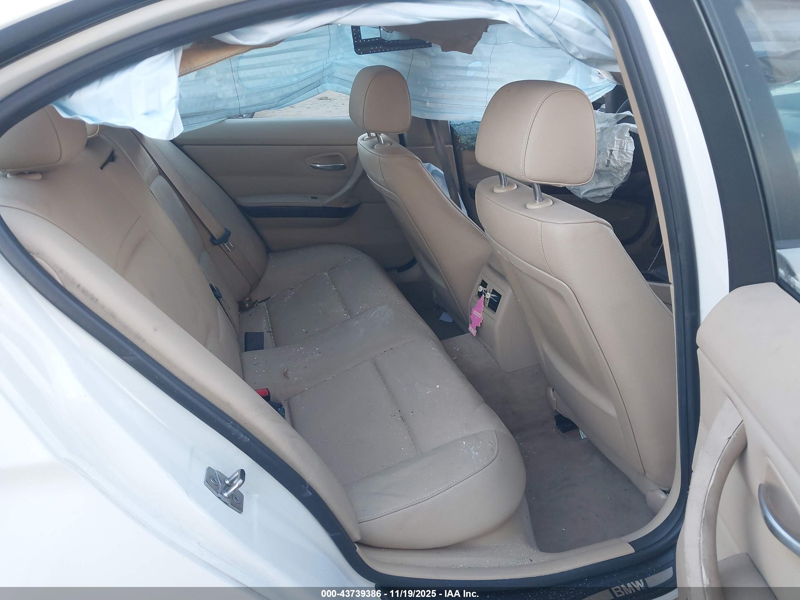 BMW 328I image 8