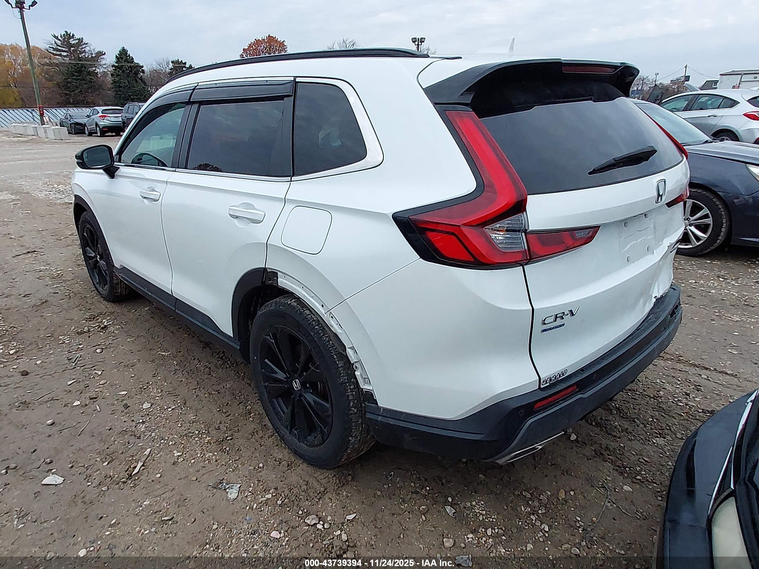 HONDA CR-V image 3