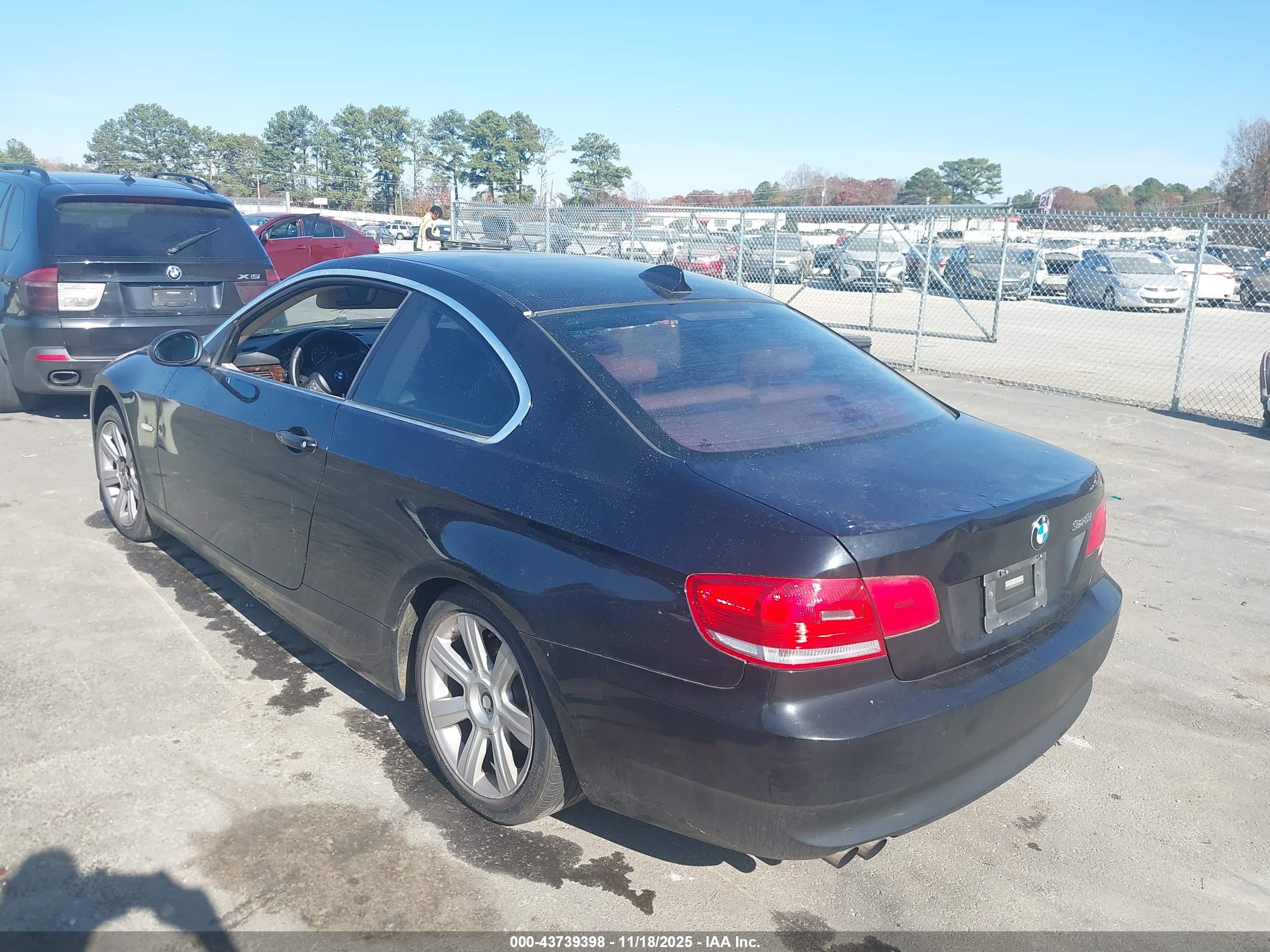 BMW 328I image 3