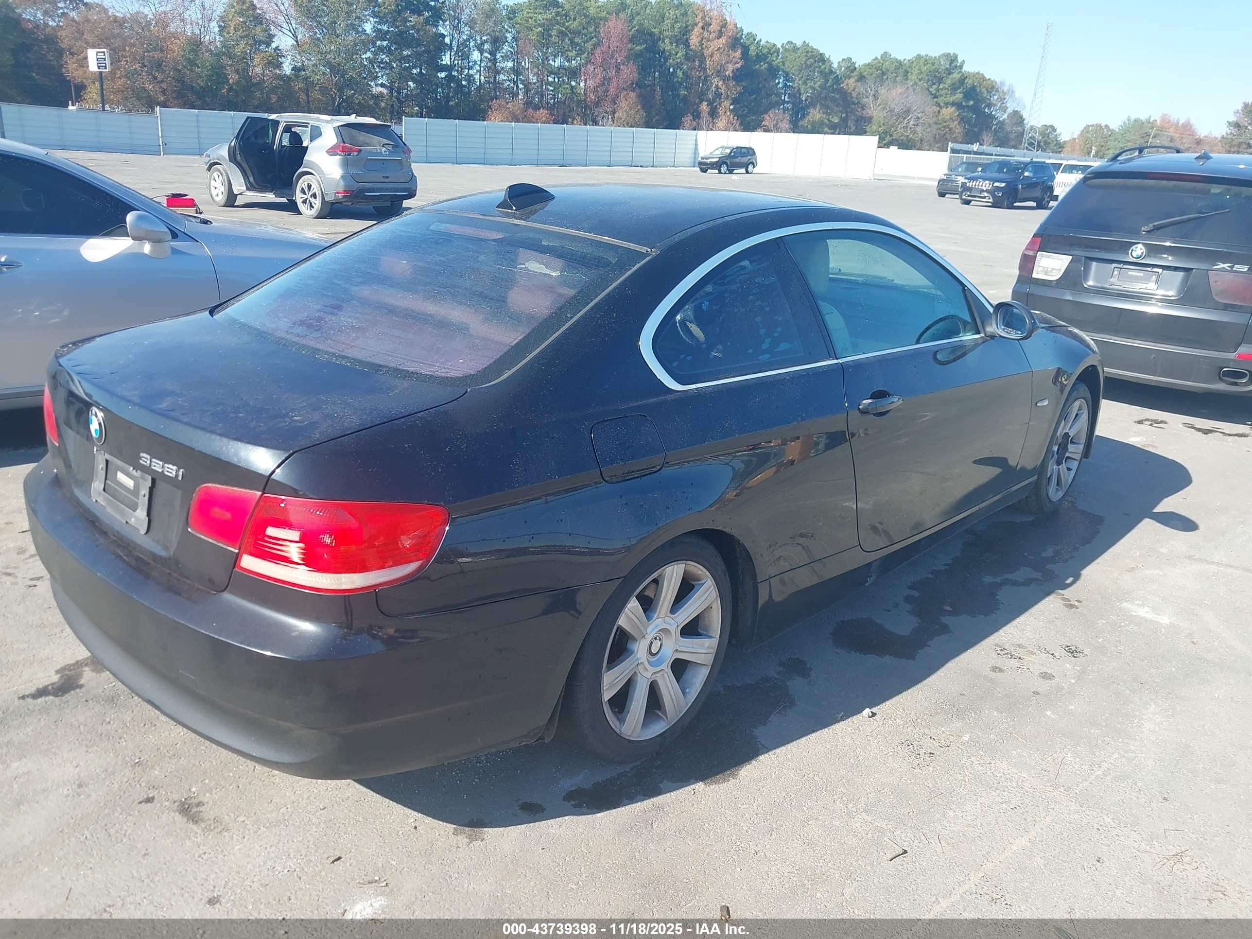BMW 328I image 4