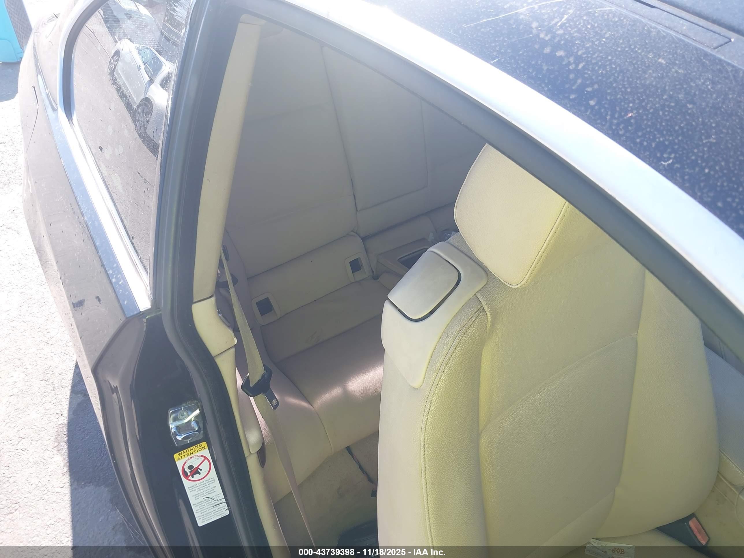 BMW 328I image 8