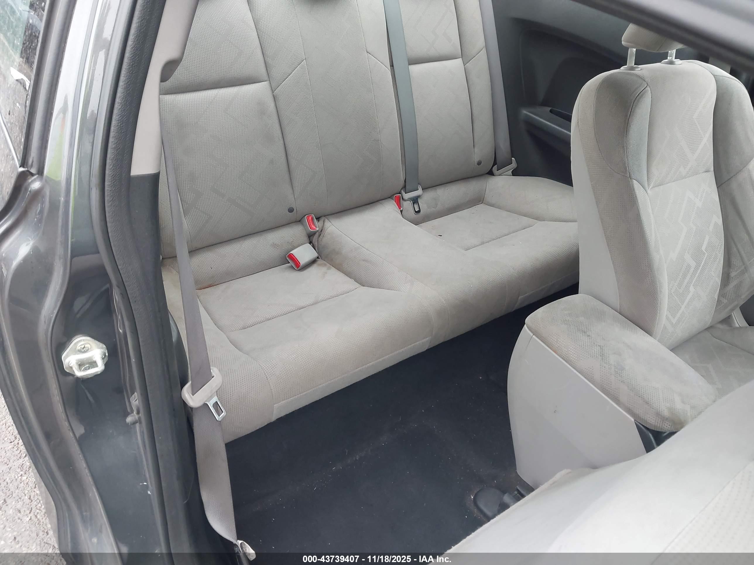 HONDA CIVIC image 8