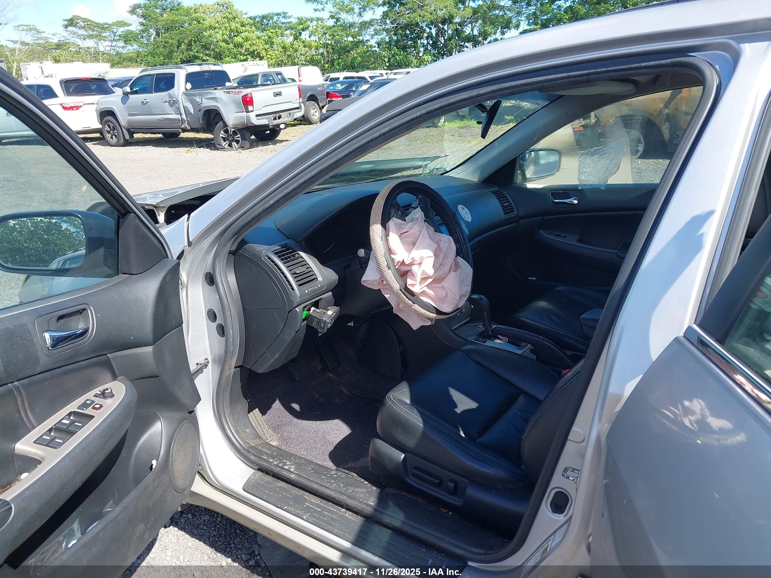 HONDA ACCORD image 5