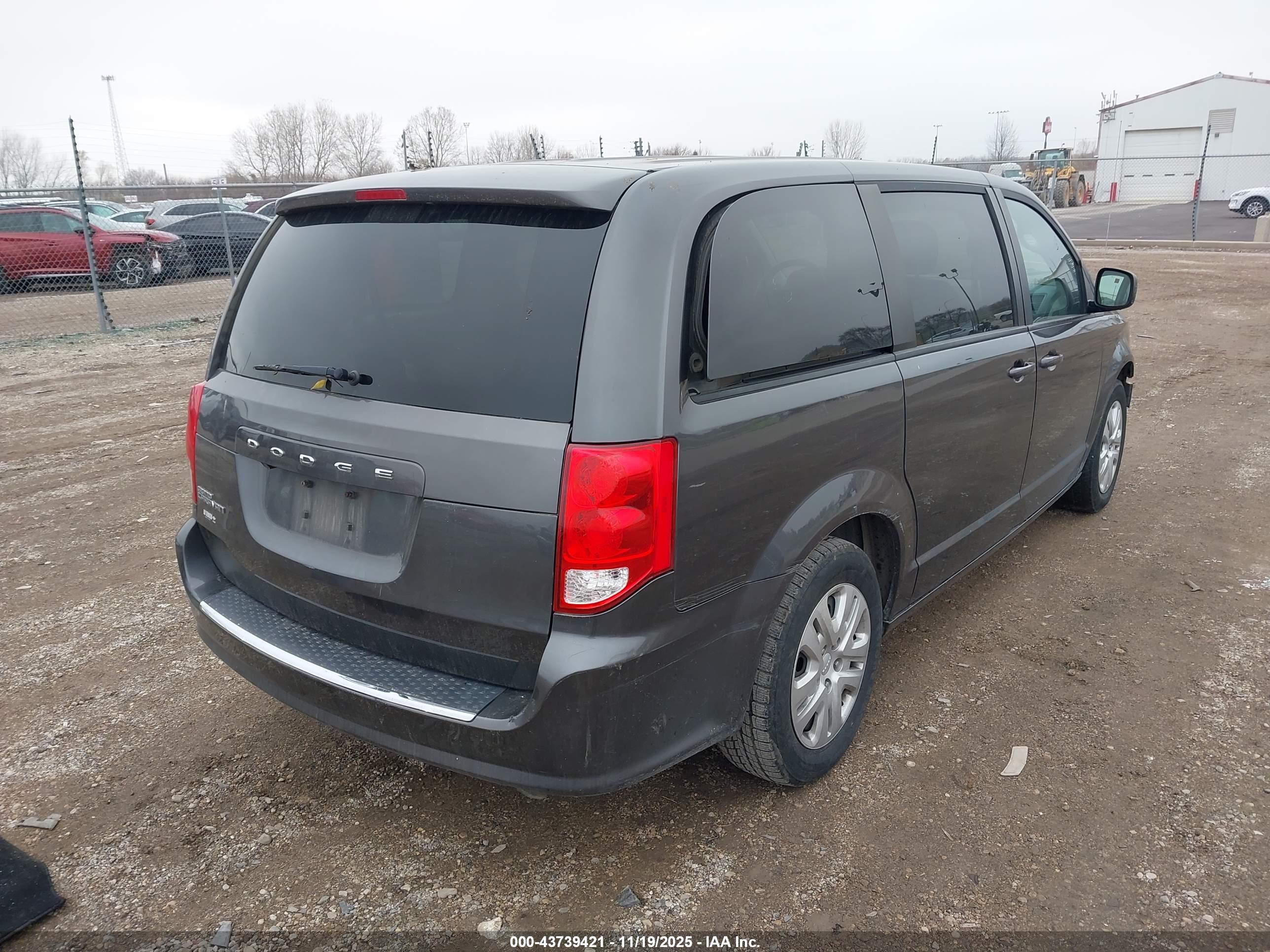 DODGE GRAND image 4