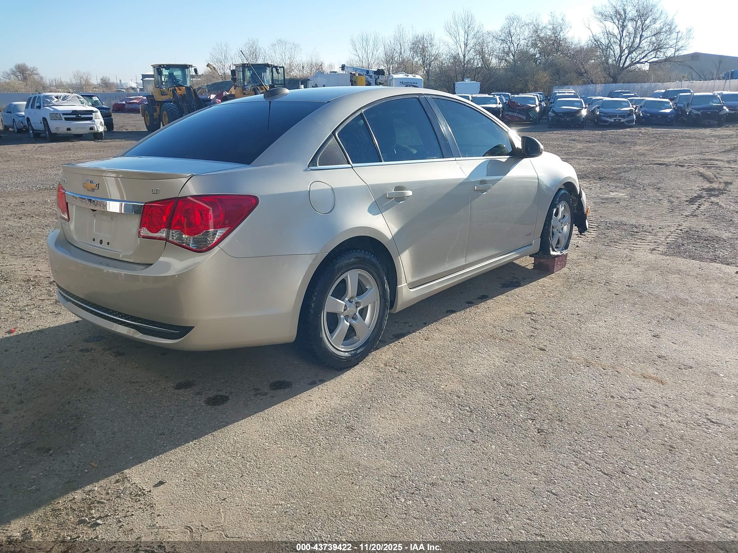 CHEVROLET CRUZE image 4