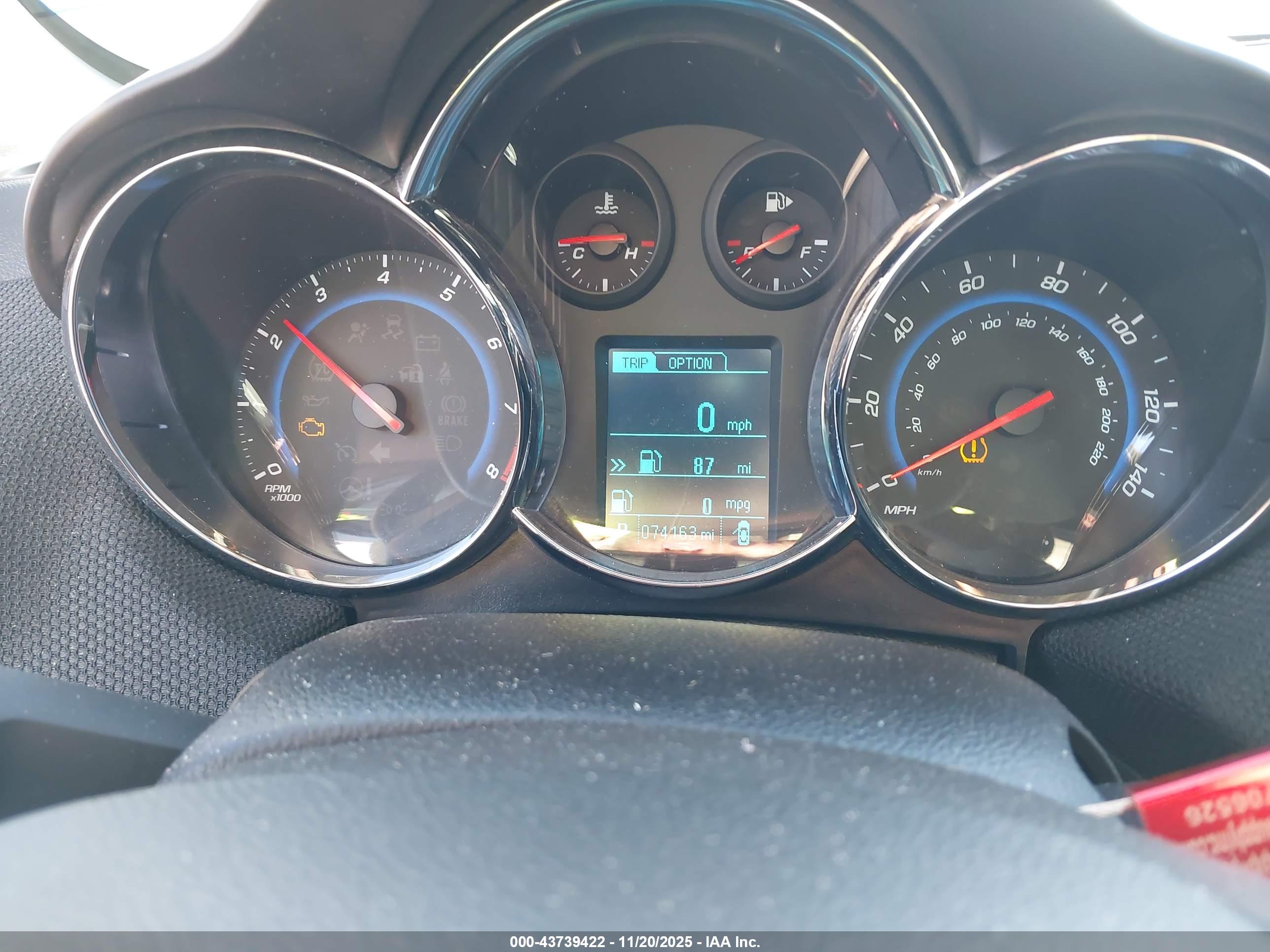 CHEVROLET CRUZE image 7