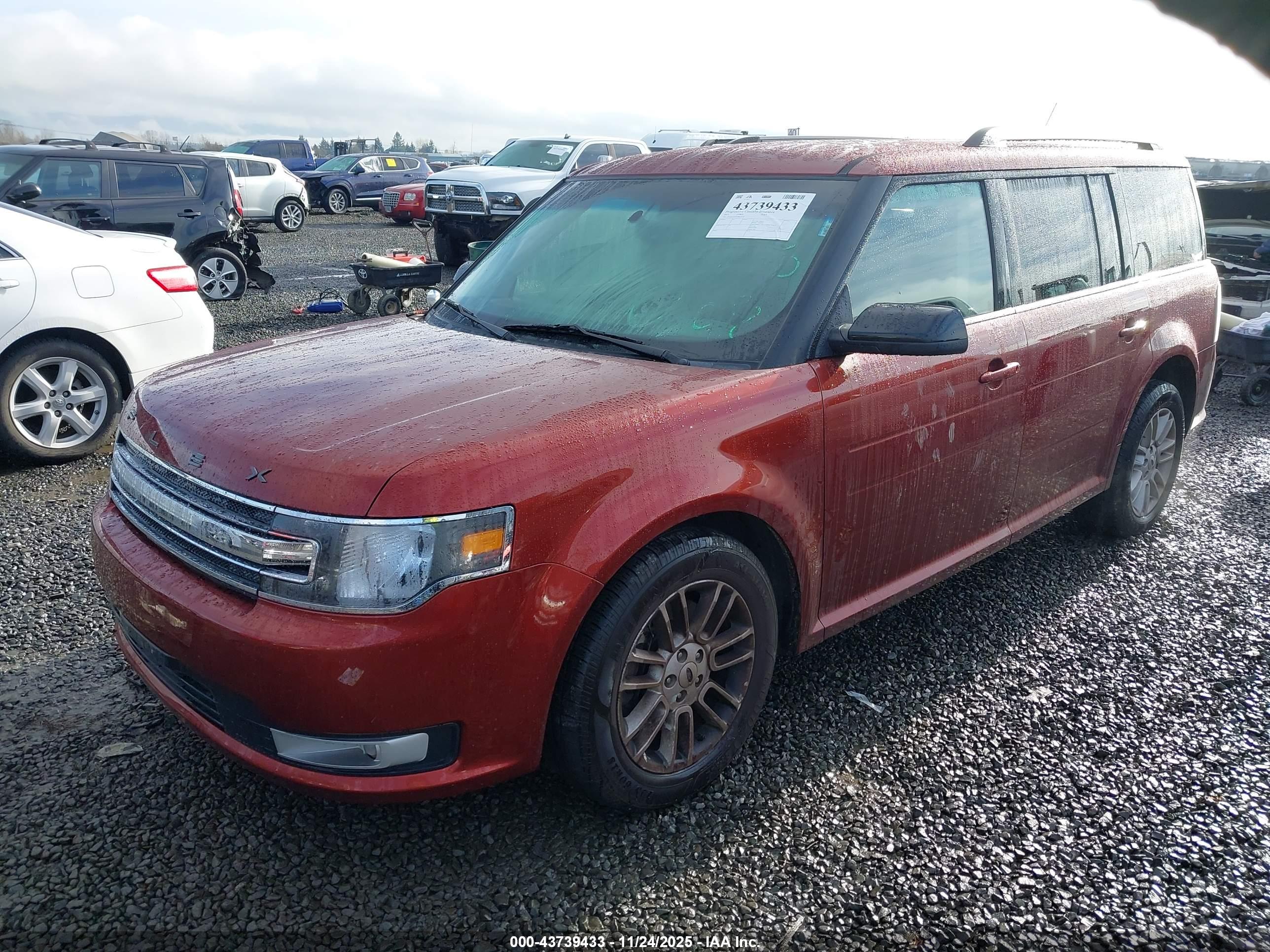 FORD FLEX image 2
