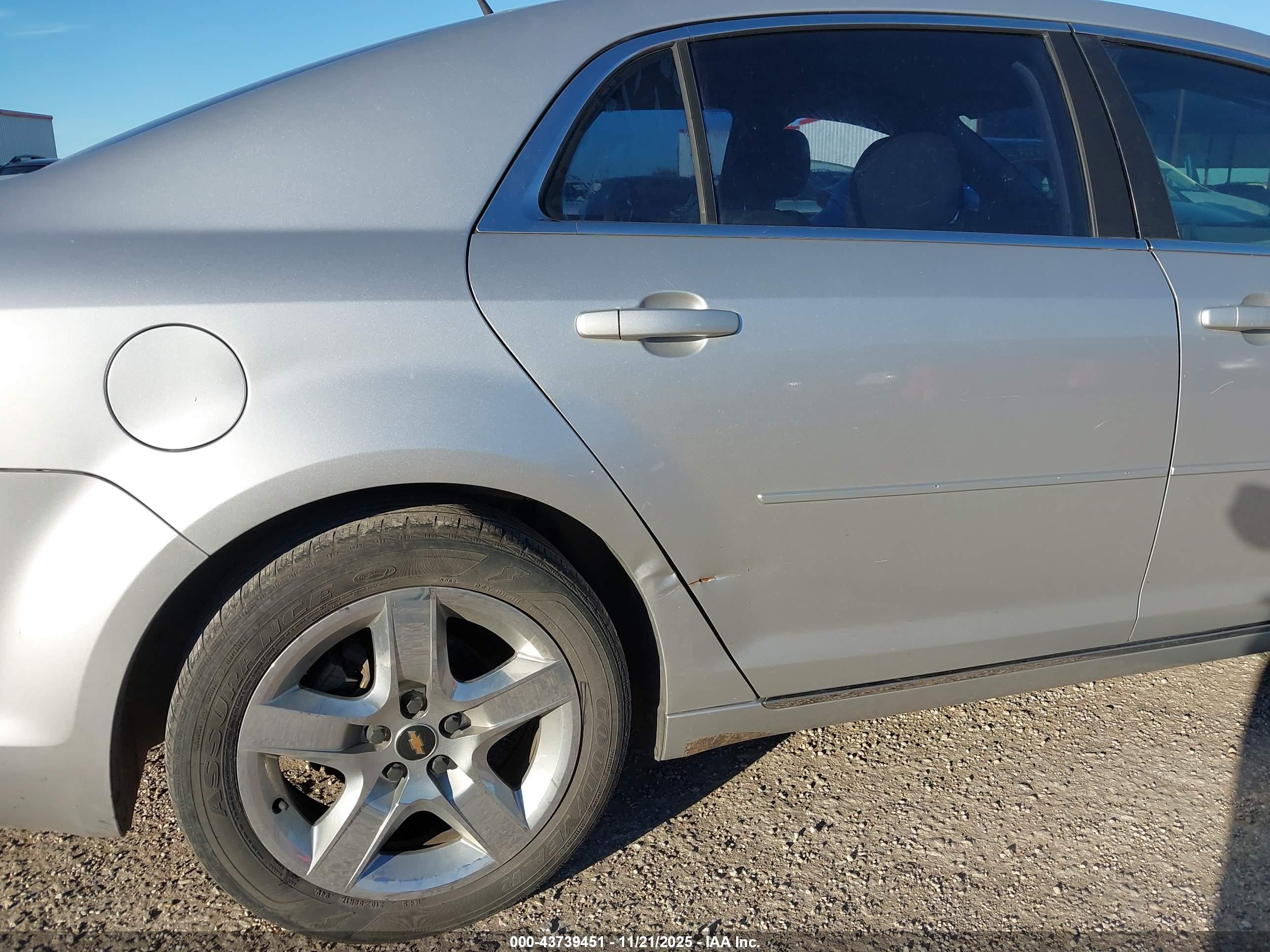 CHEVROLET MALIBU image 6