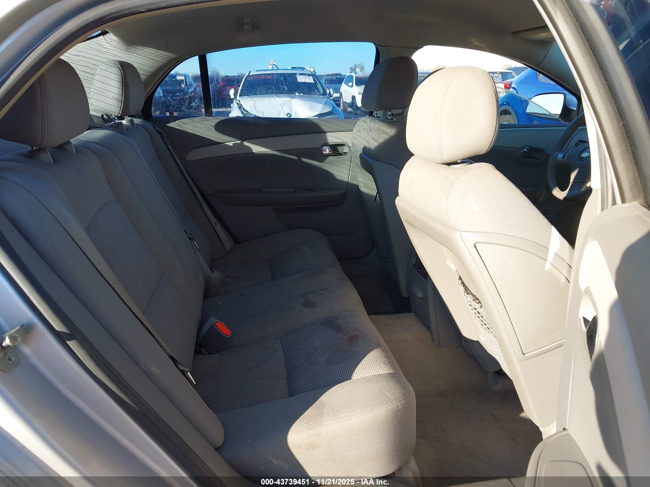CHEVROLET MALIBU image 8