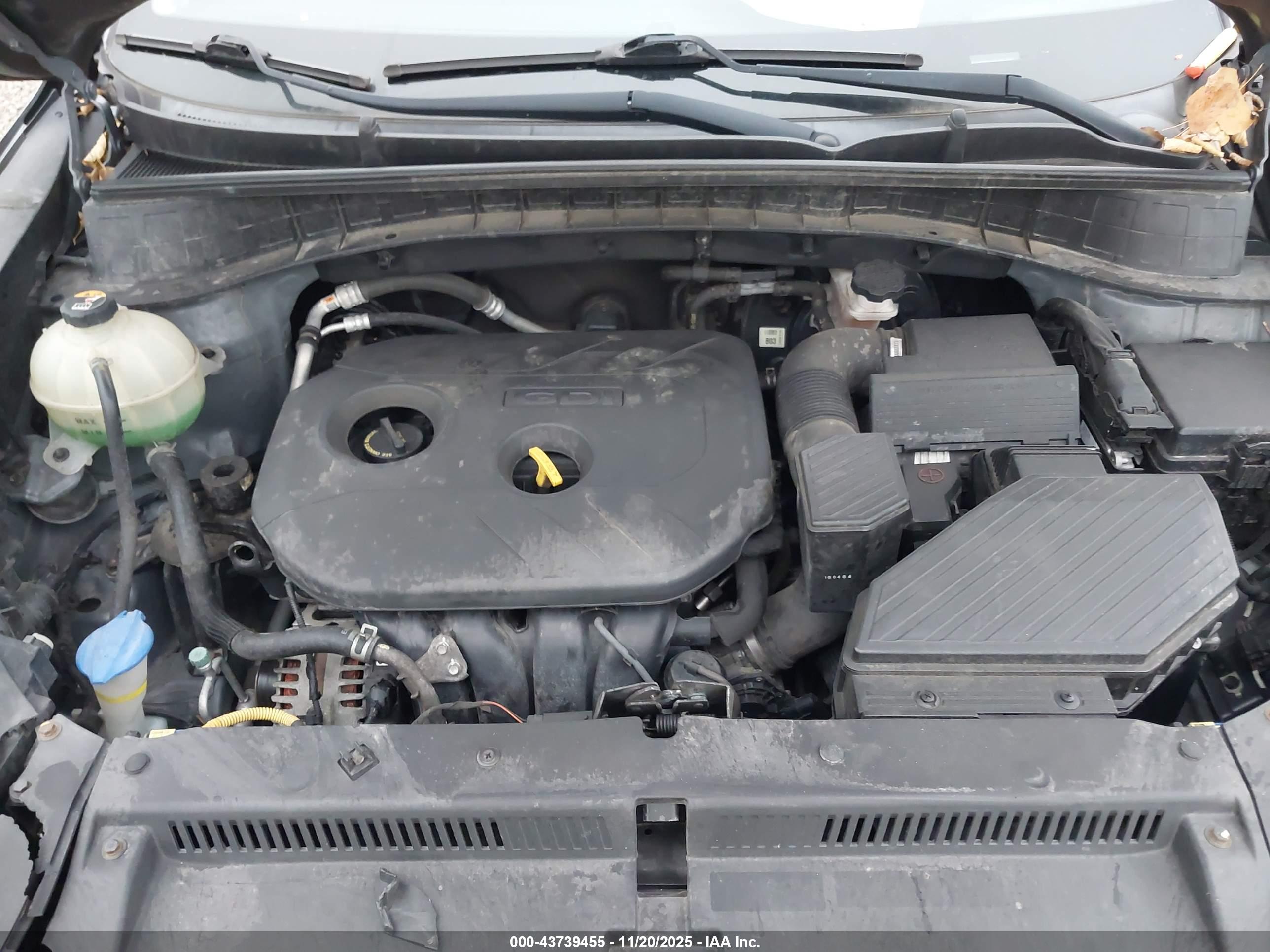 HYUNDAI TUCSON image 10