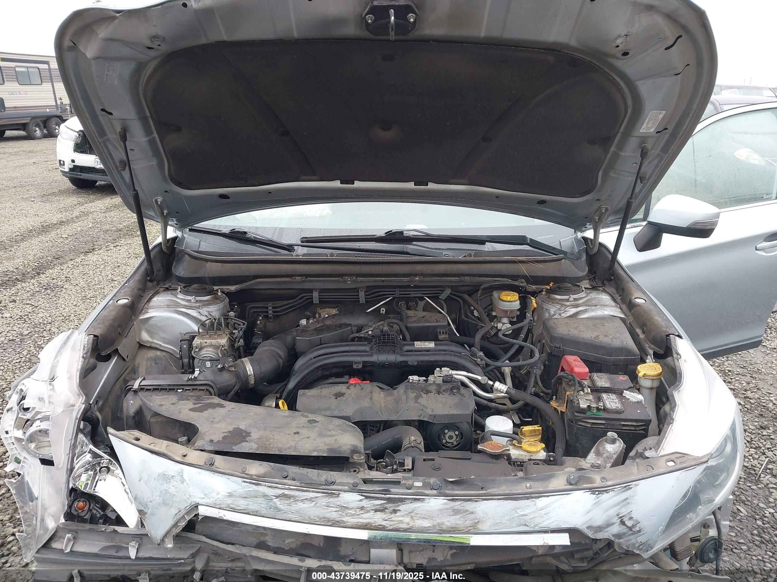 SUBARU OUTBACK image 10