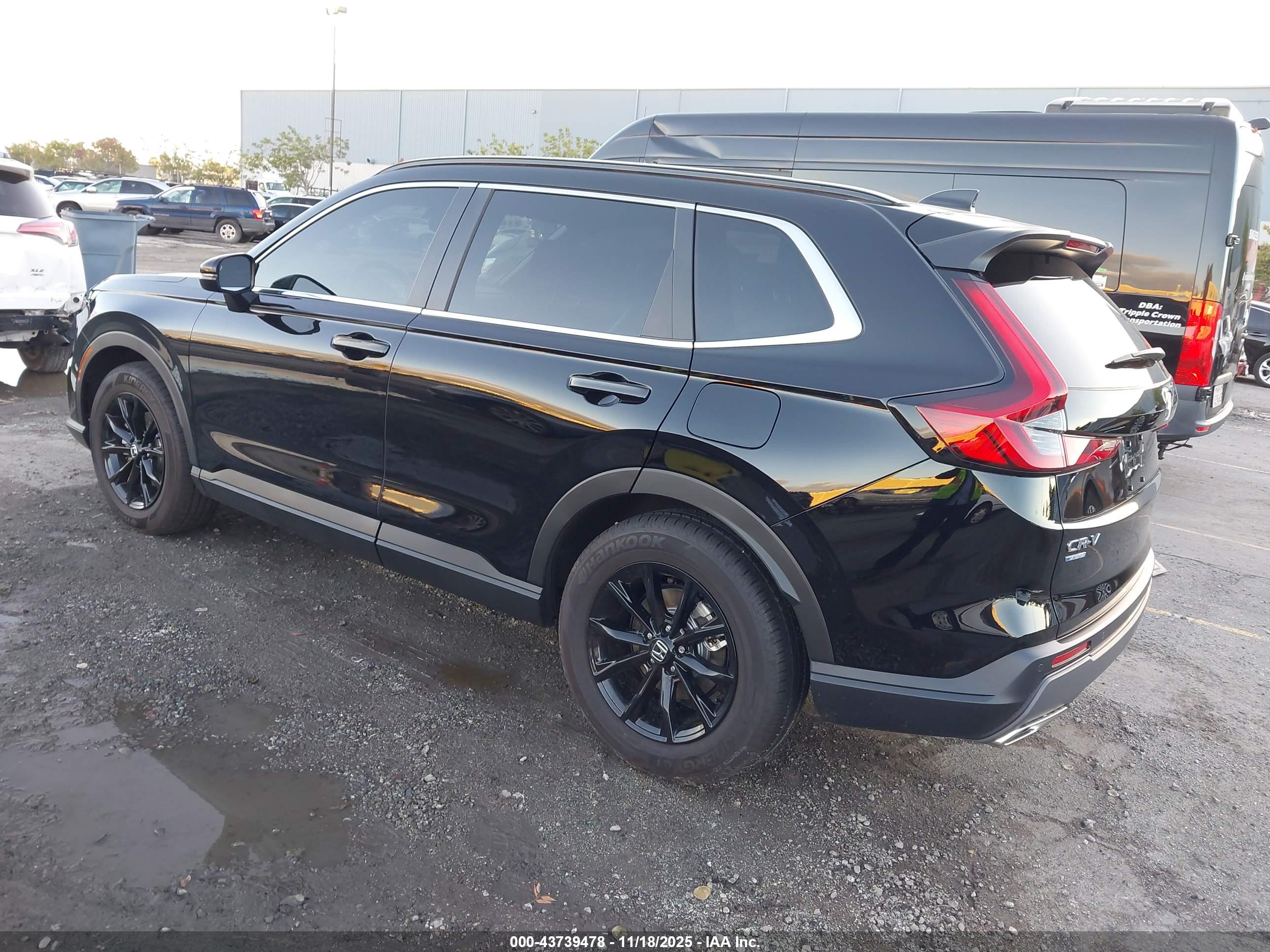HONDA CR-V image 3