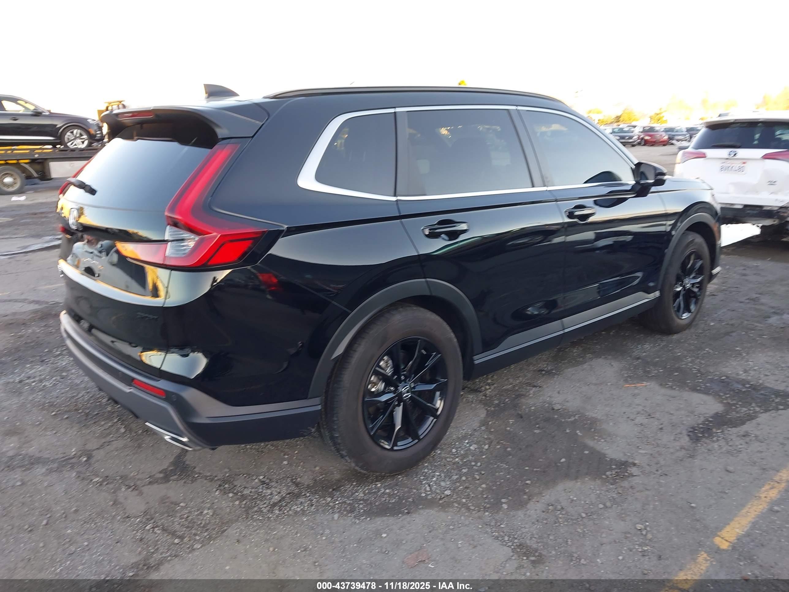 HONDA CR-V image 4