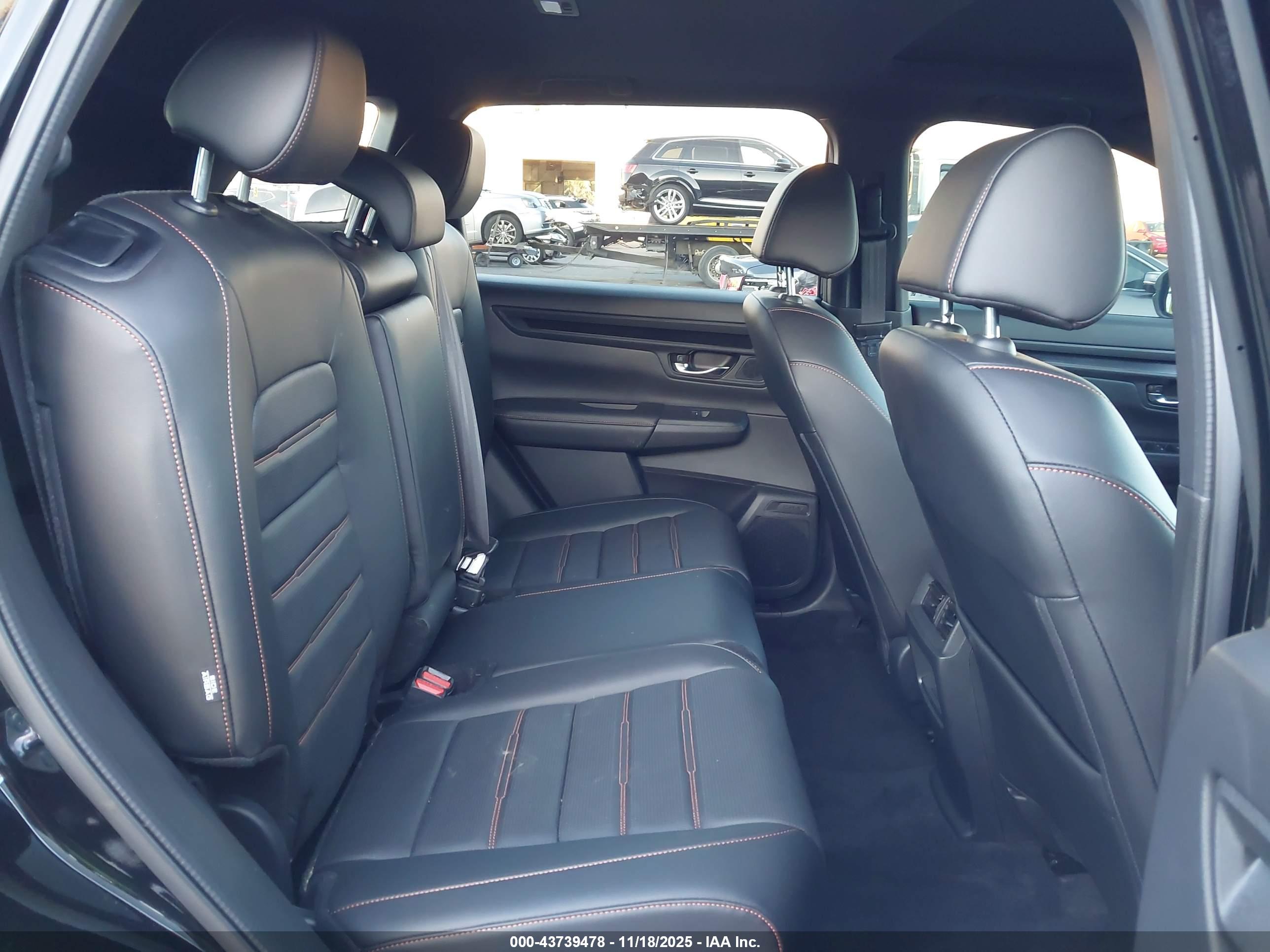 HONDA CR-V image 8