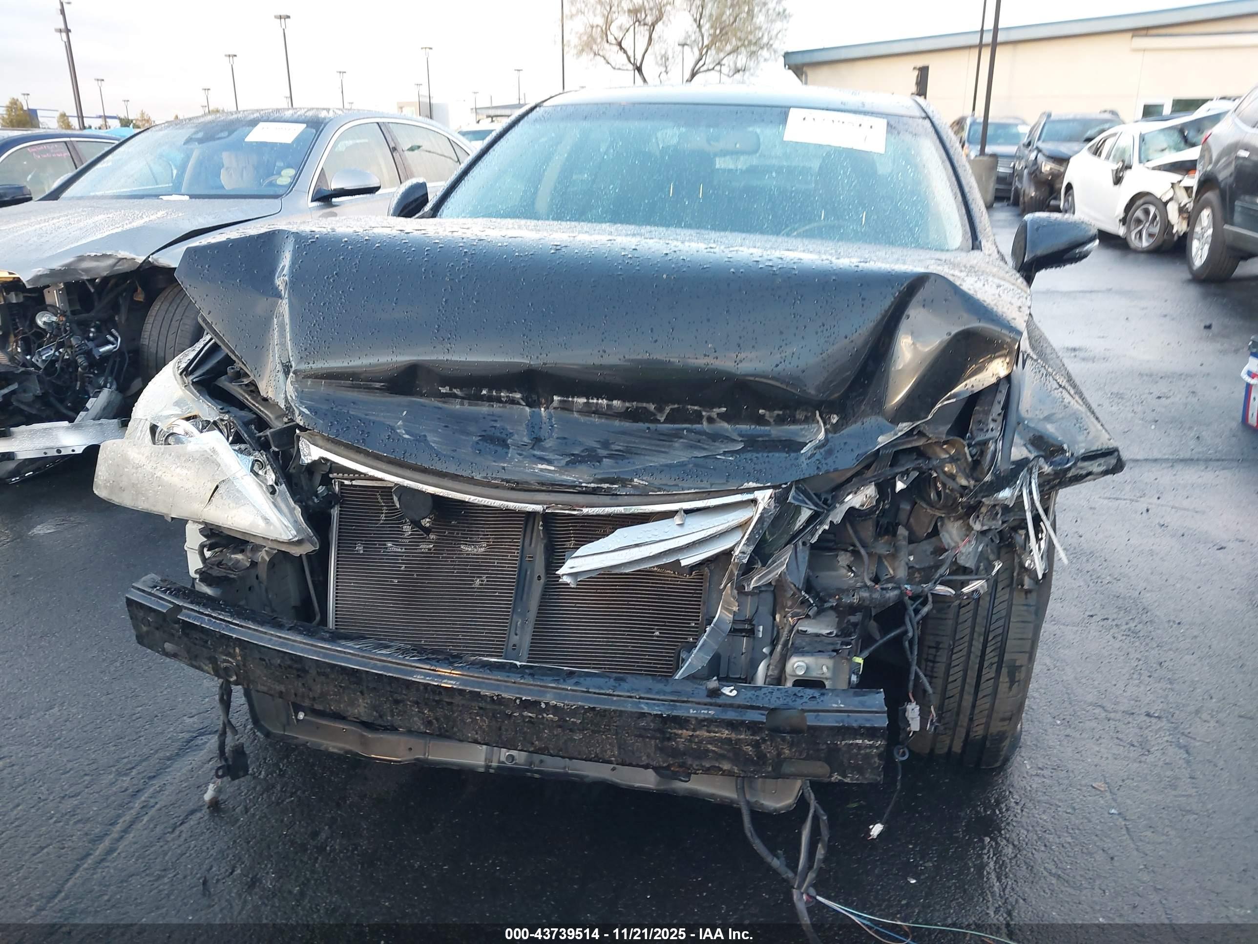 LEXUS ES image 6
