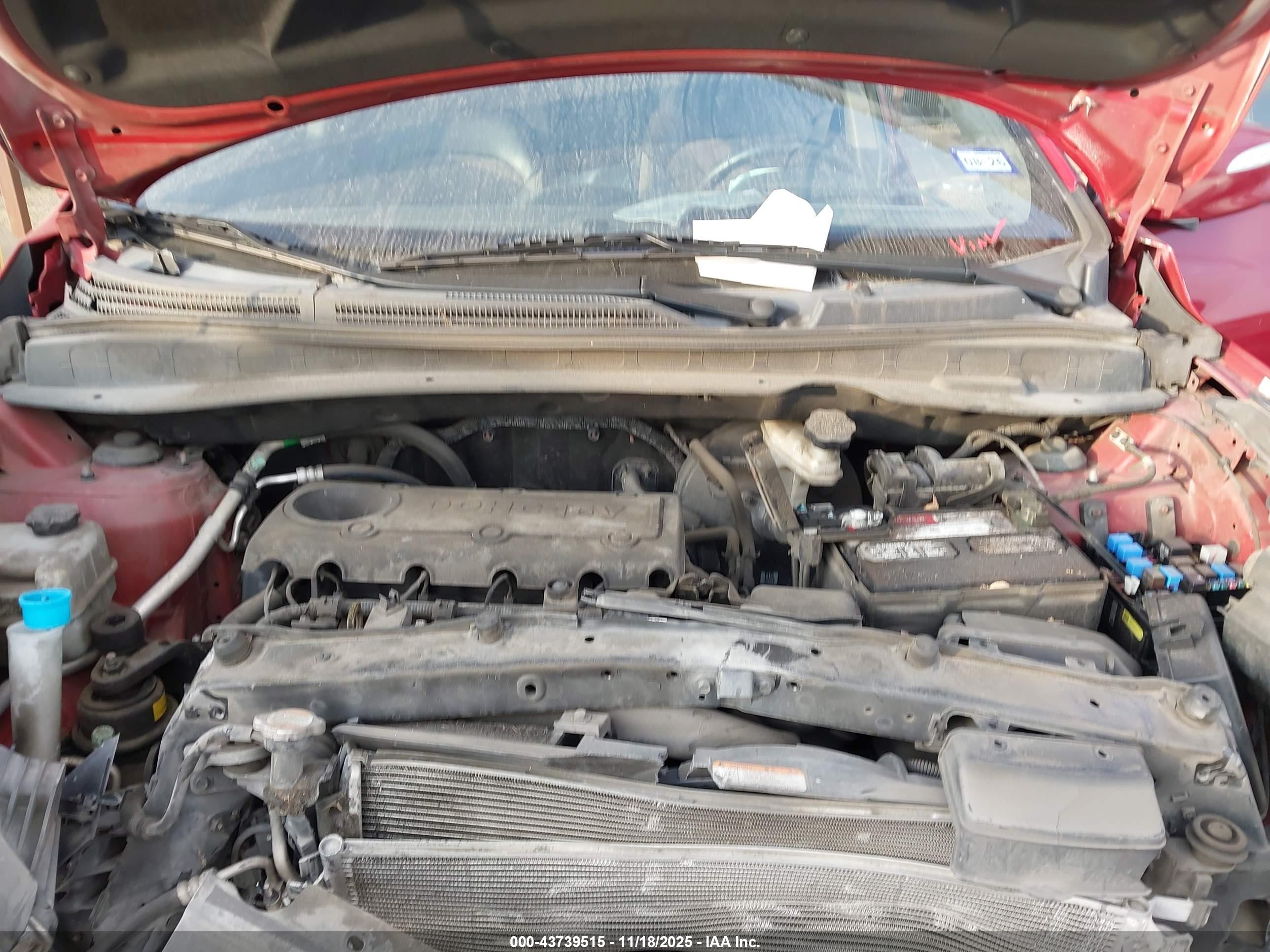 HYUNDAI TUCSON image 10