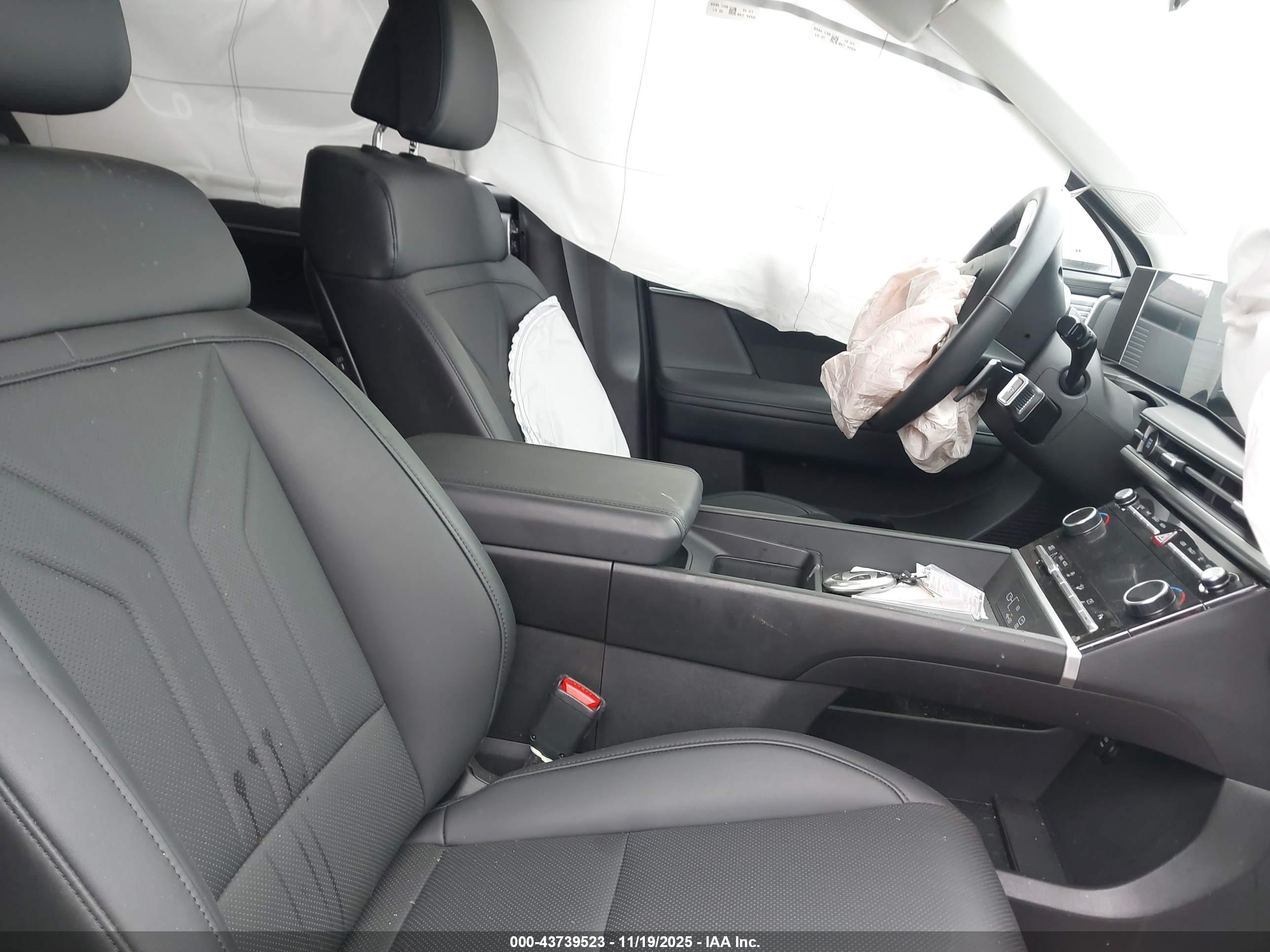 HYUNDAI SANTA image 5