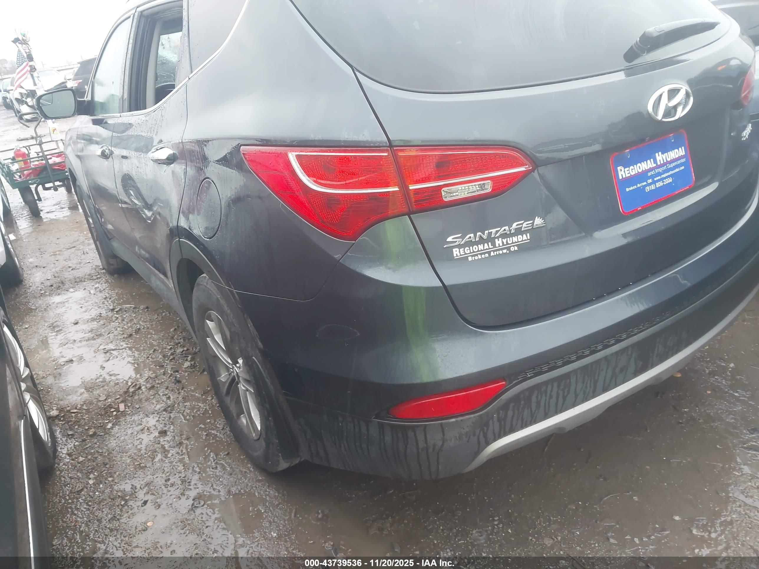 HYUNDAI SANTA image 3