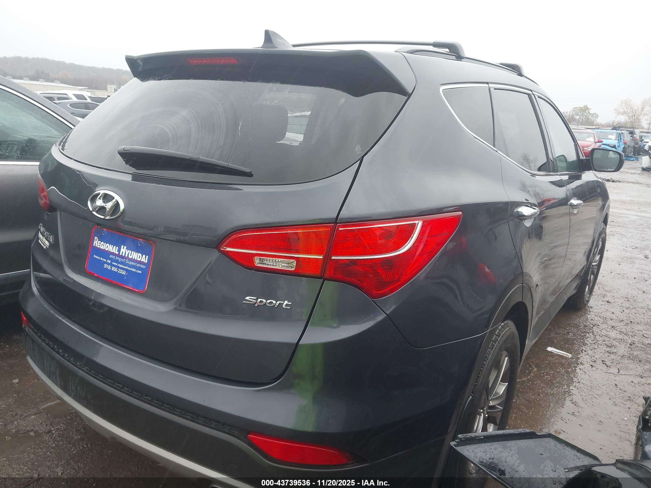 HYUNDAI SANTA image 4
