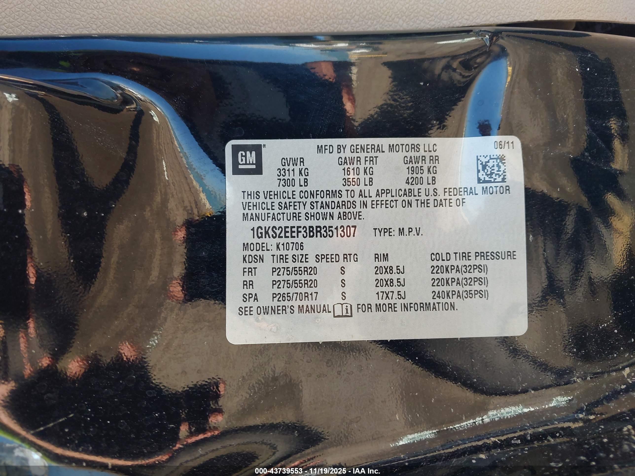 GMC YUKON image 9
