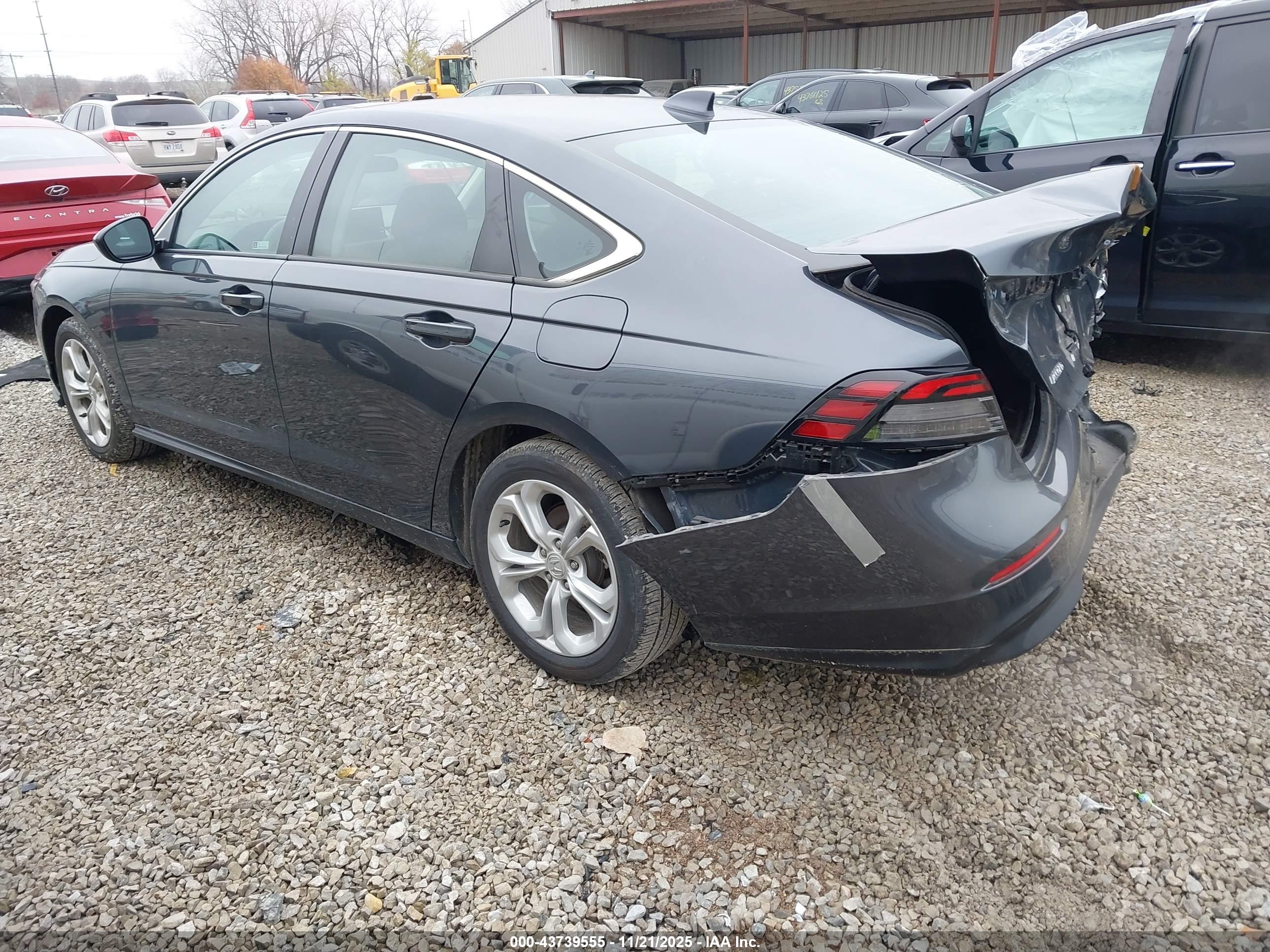 HONDA ACCORD image 3