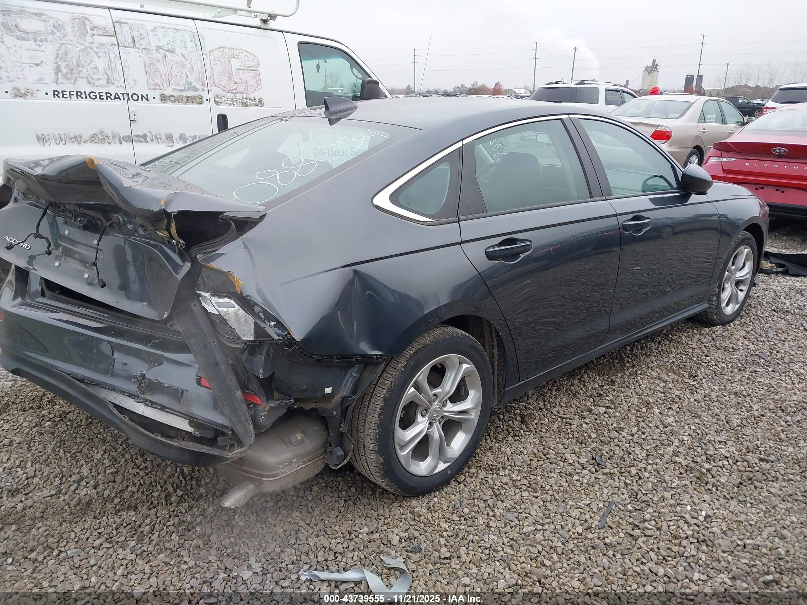 HONDA ACCORD image 4