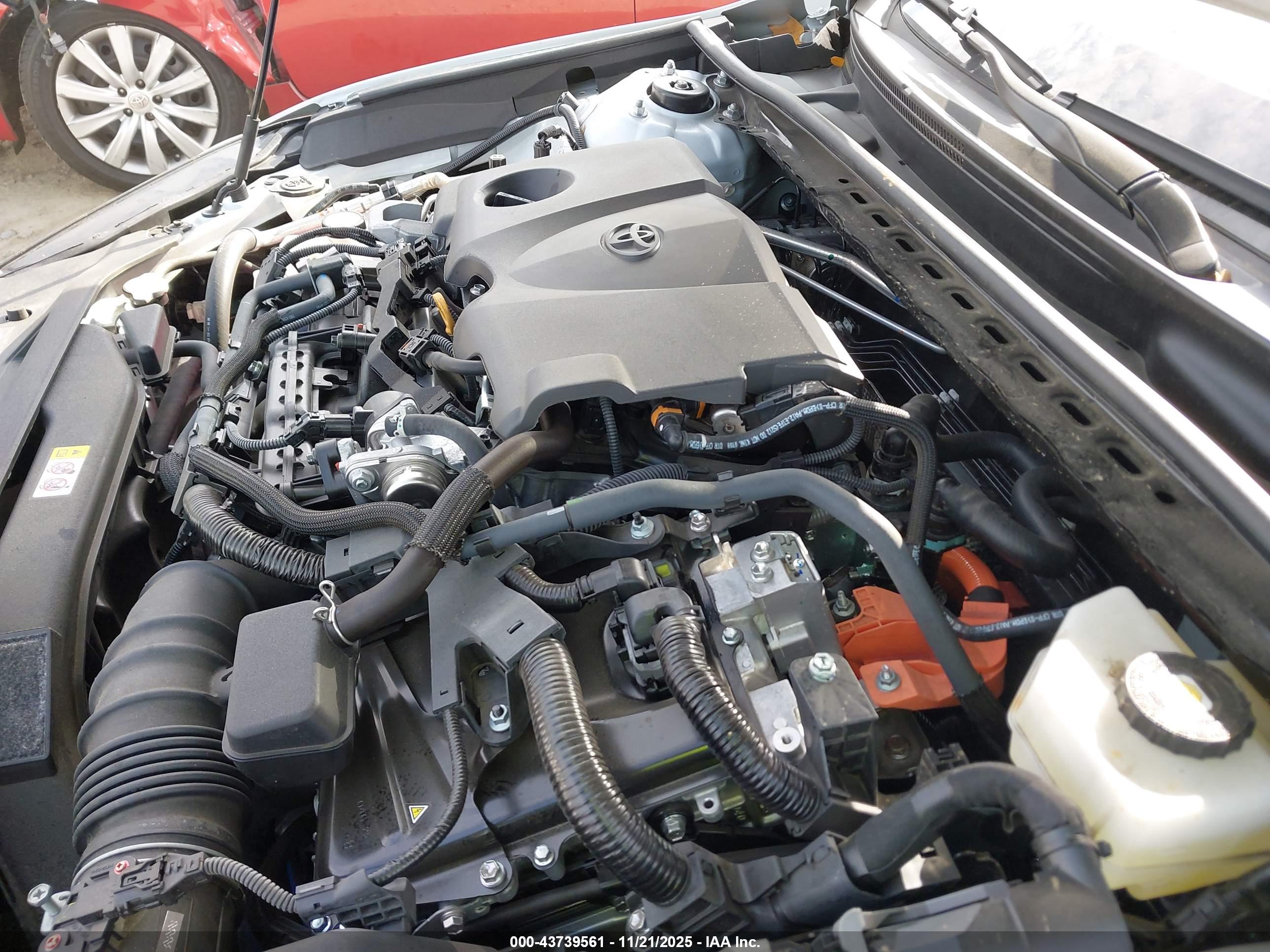 TOYOTA CAMRY image 10
