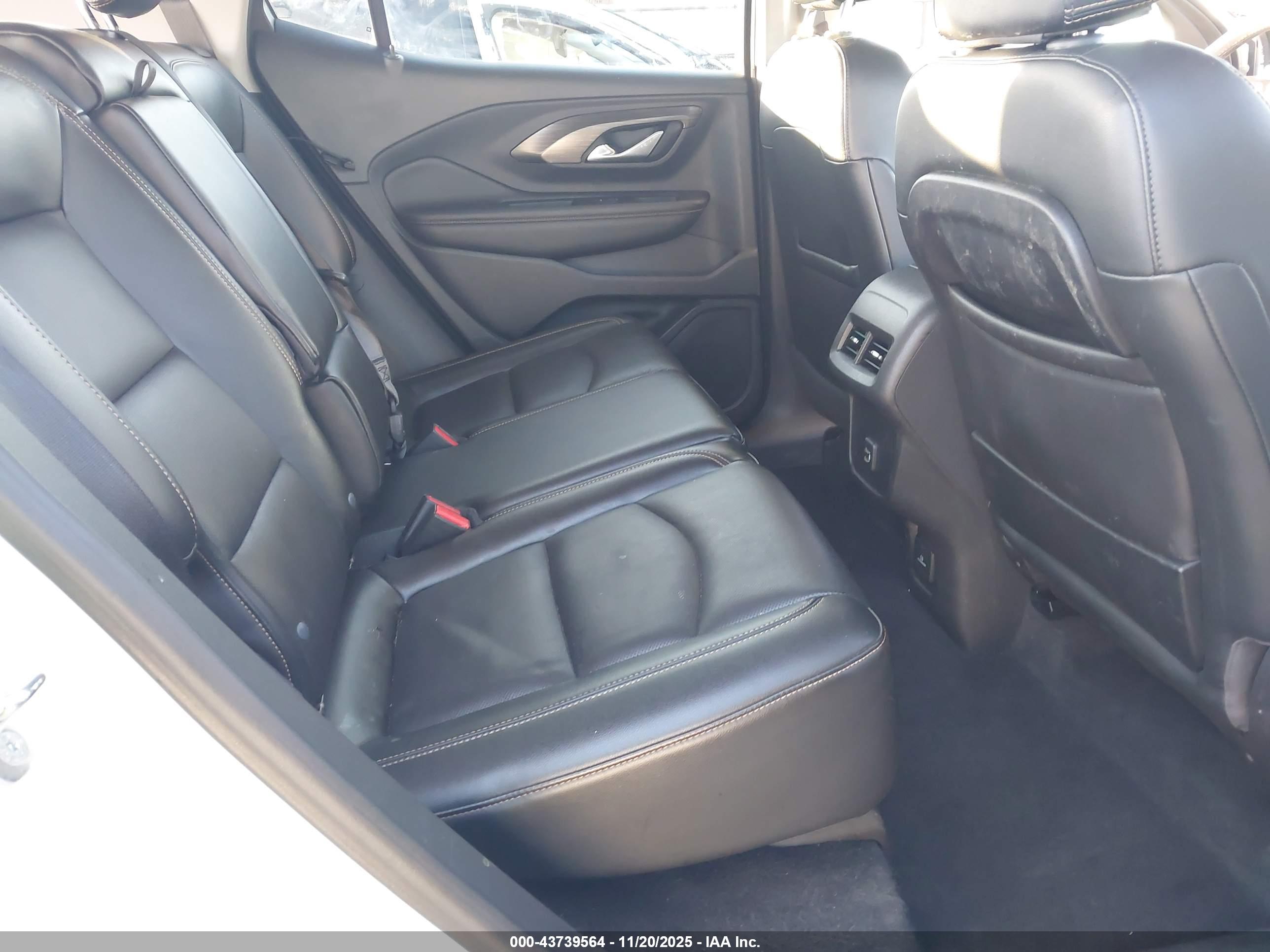 GMC TERRAIN image 8