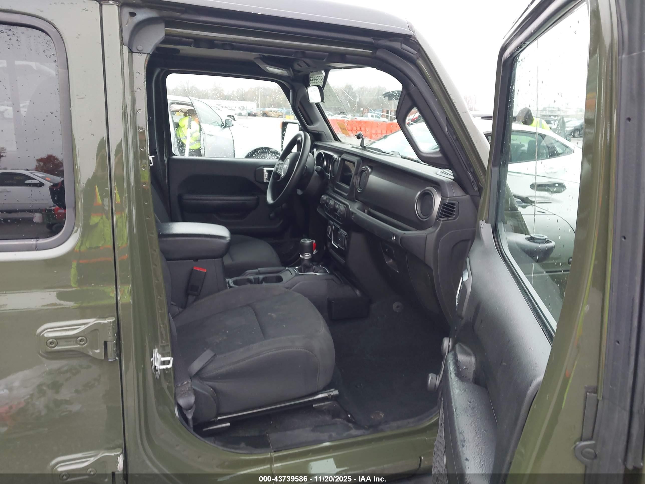 JEEP GLADIATOR image 5