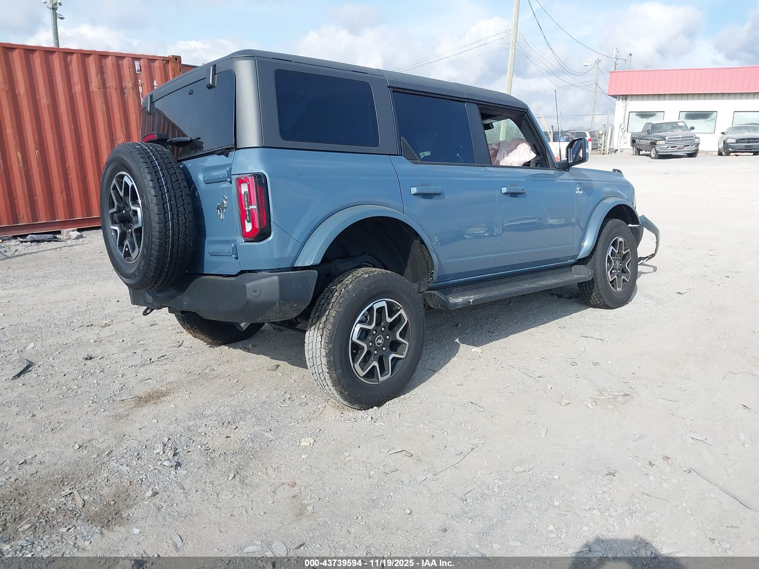 FORD BRONCO image 4