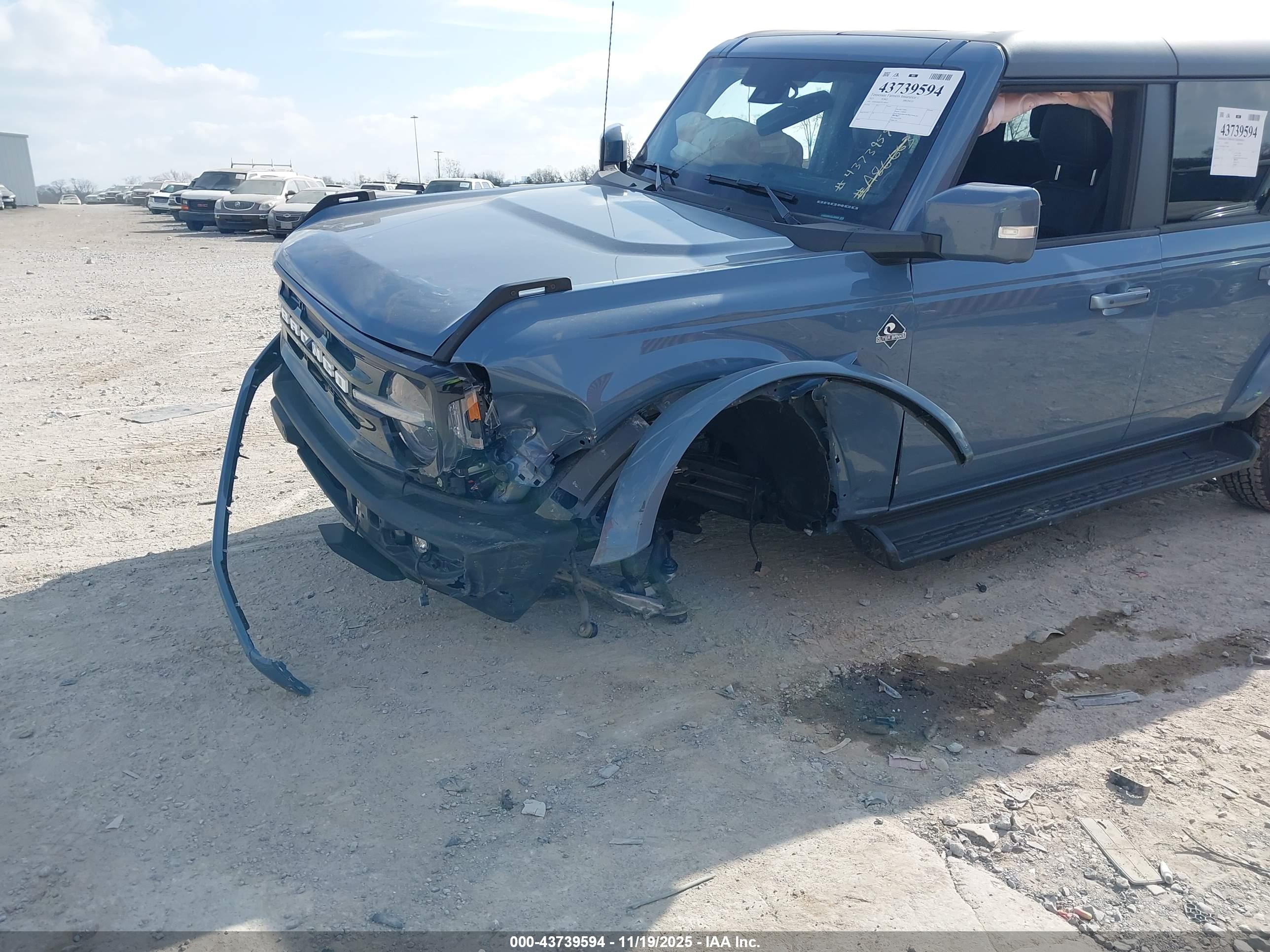 FORD BRONCO image 6