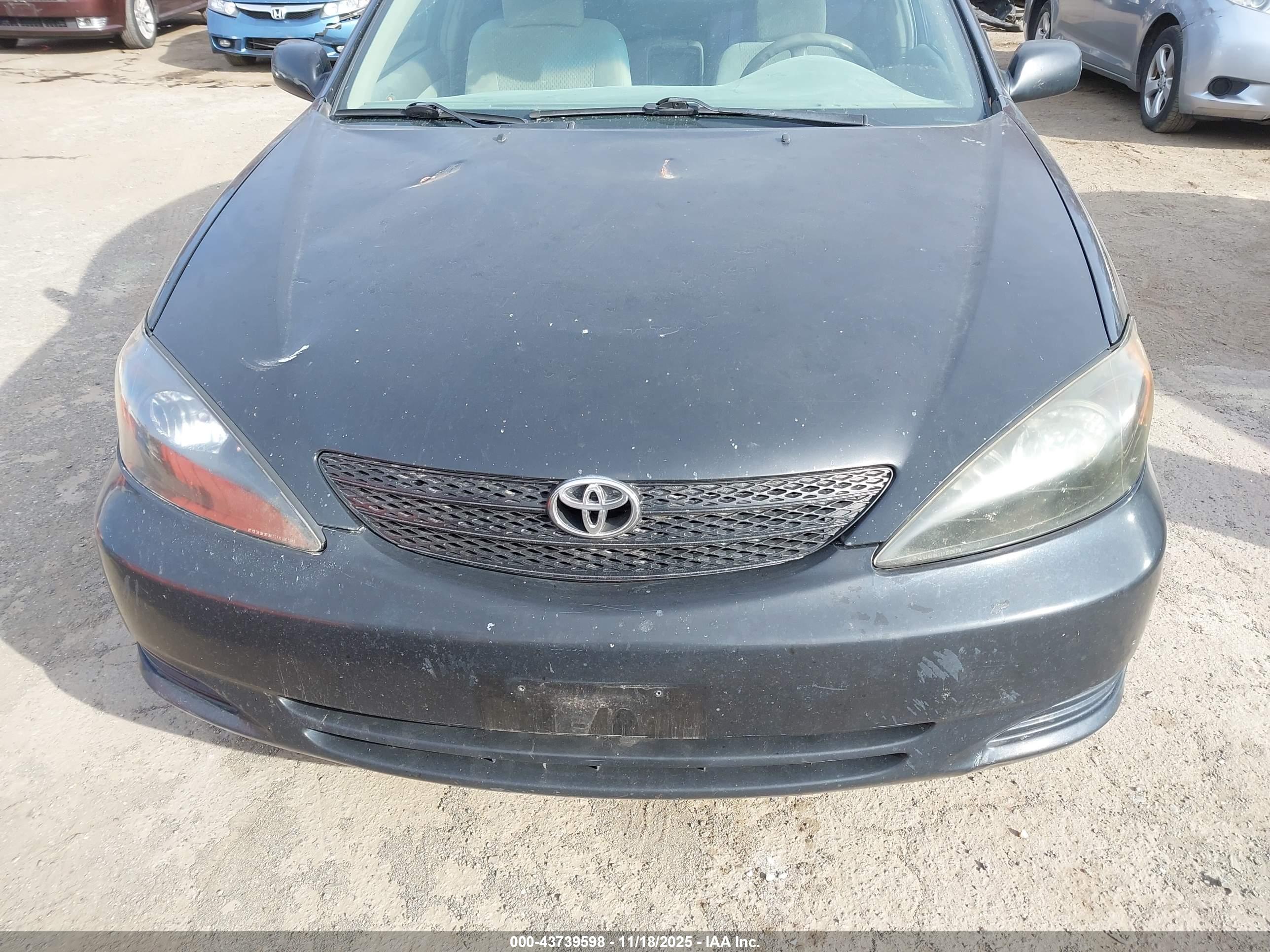 TOYOTA CAMRY image 6