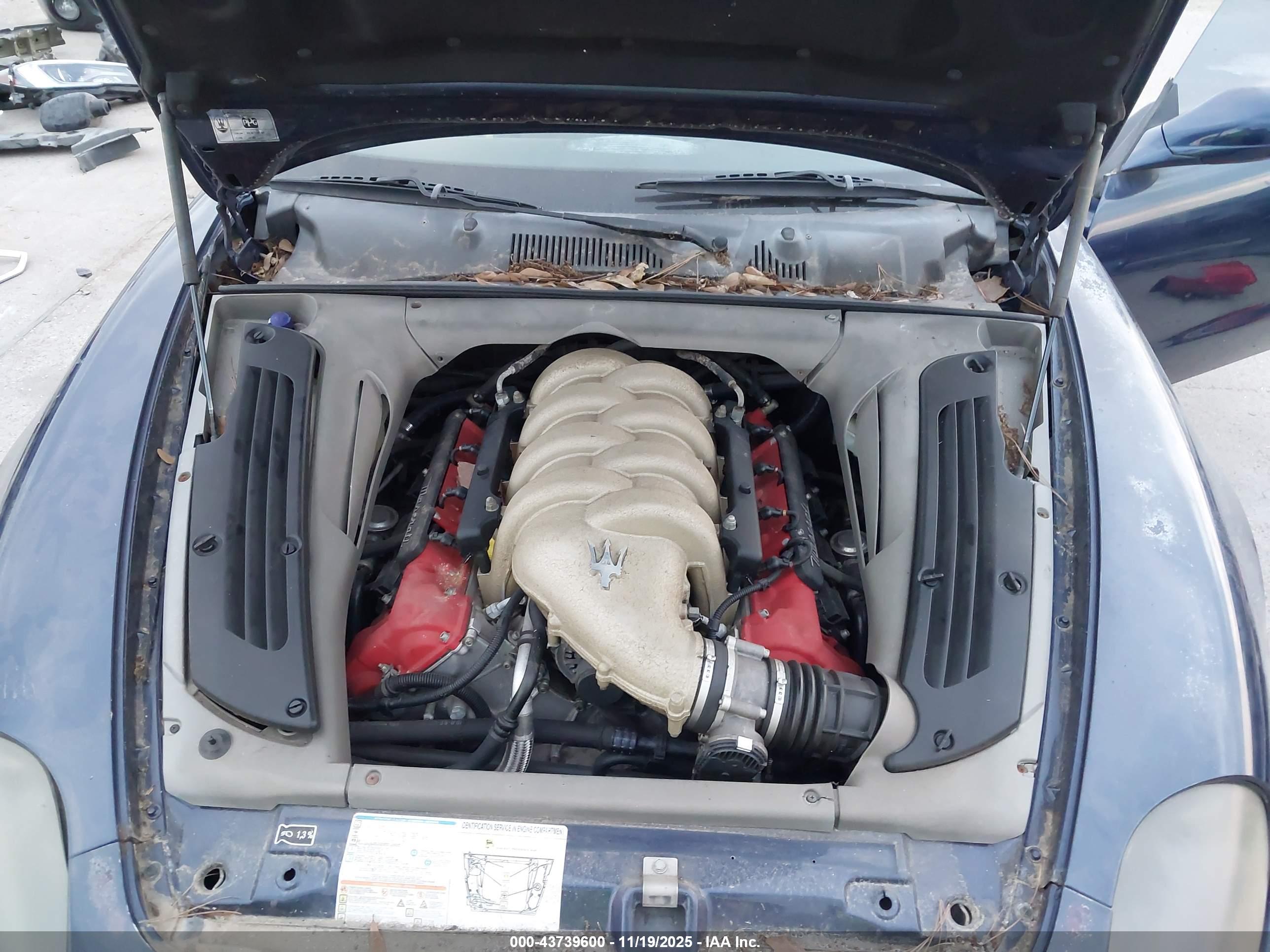 MASERATI COUPE image 10