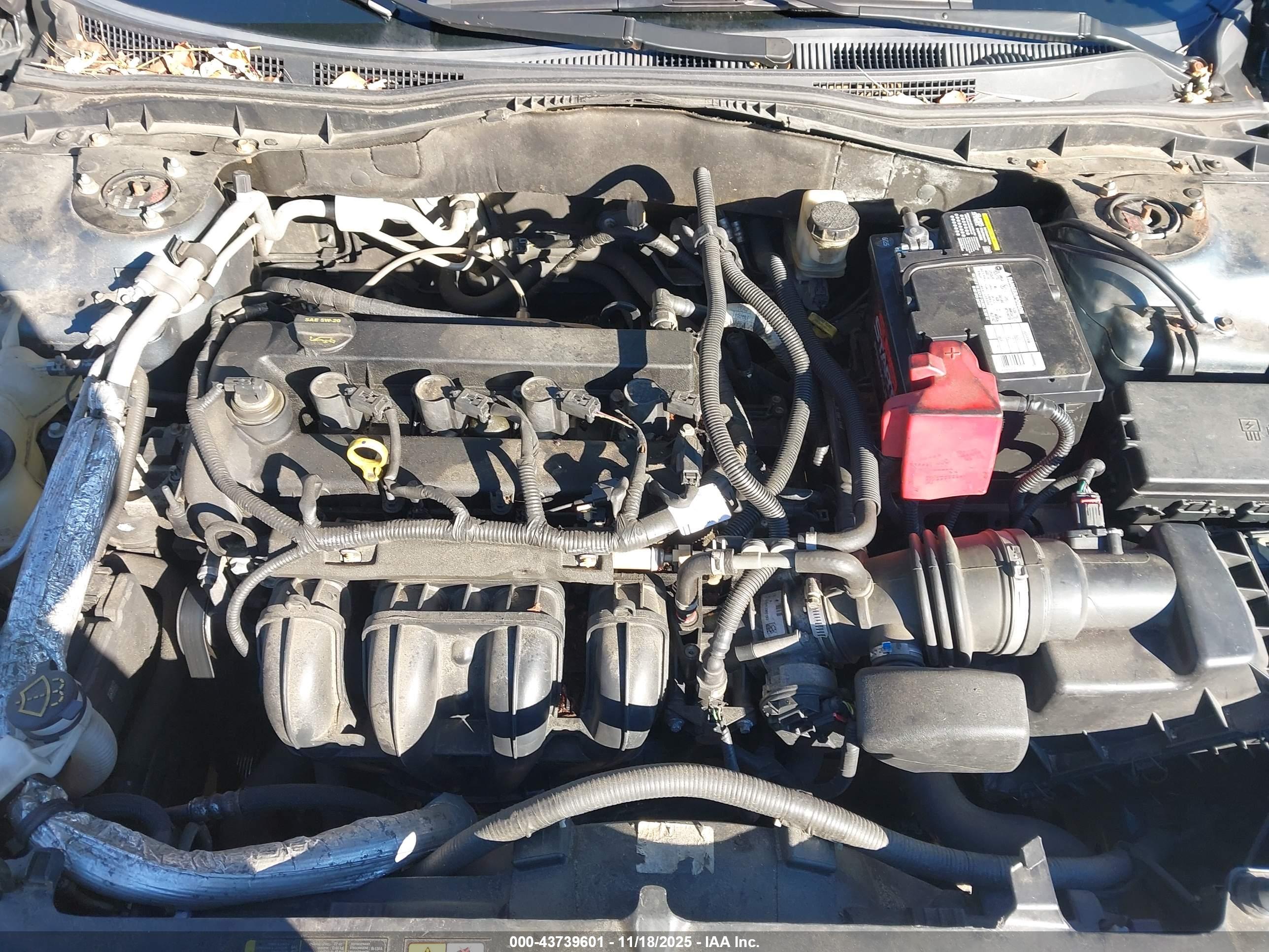 FORD FUSION image 10