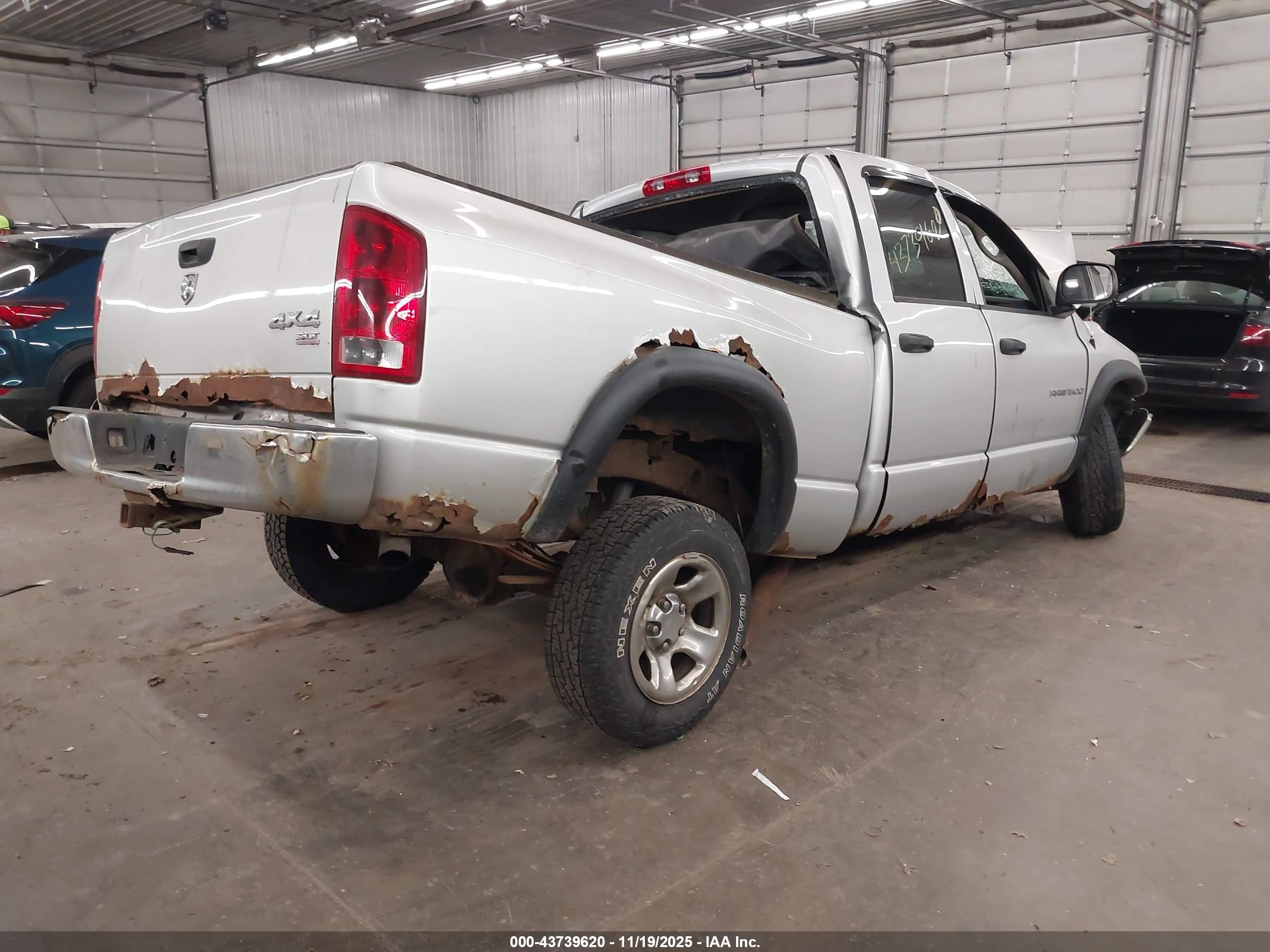 DODGE RAM image 4