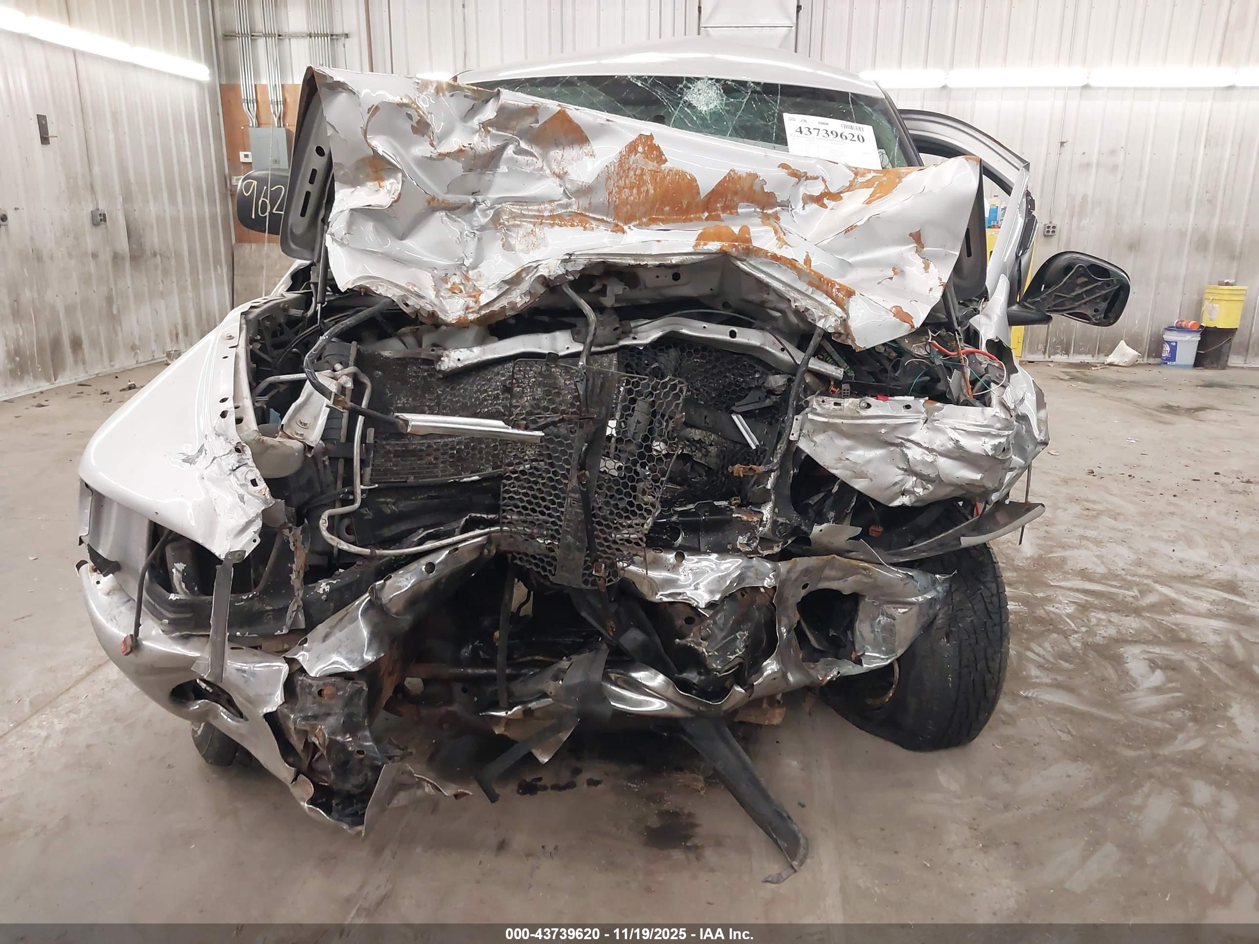 DODGE RAM image 6