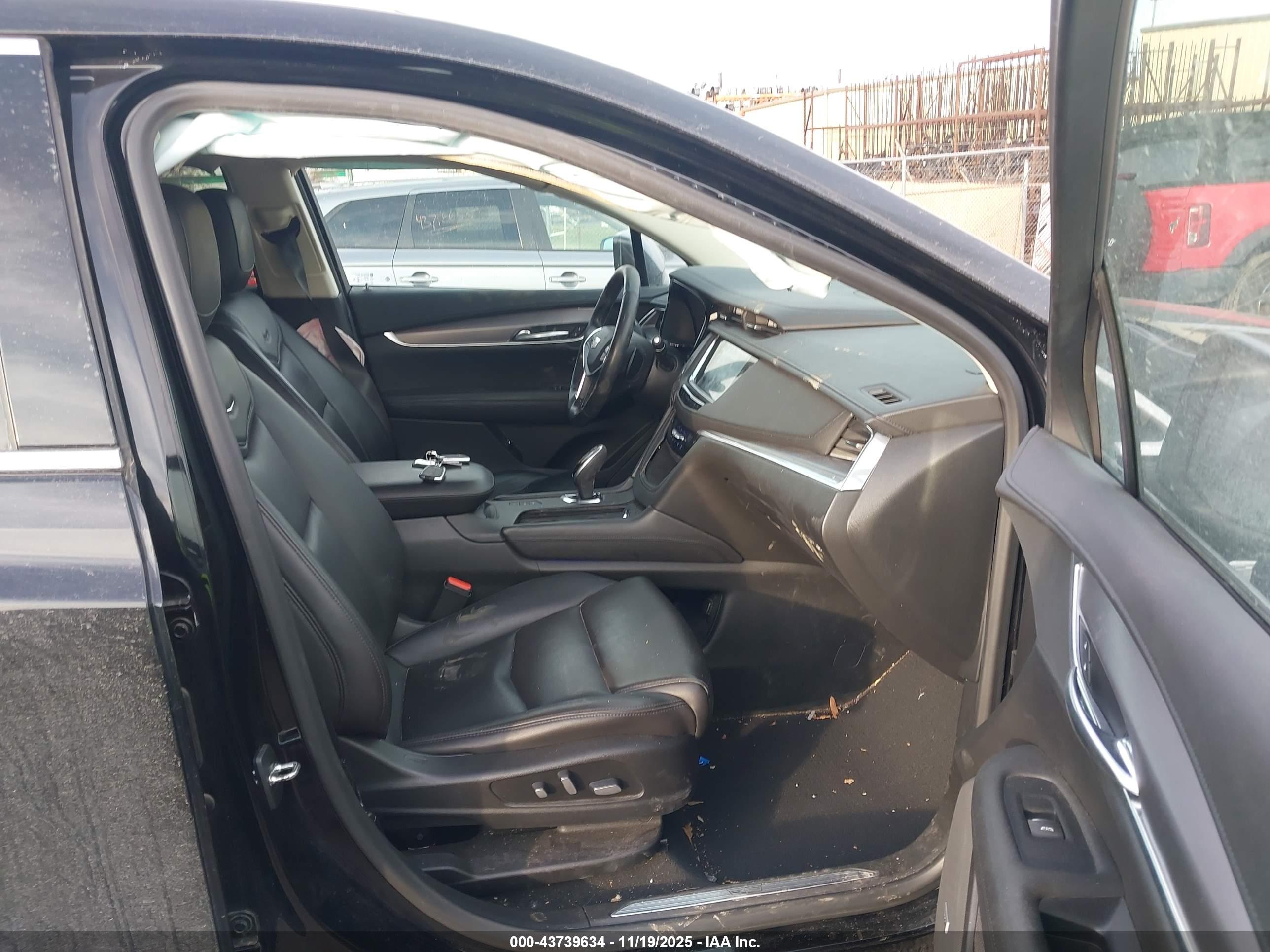 CADILLAC XT5 image 5