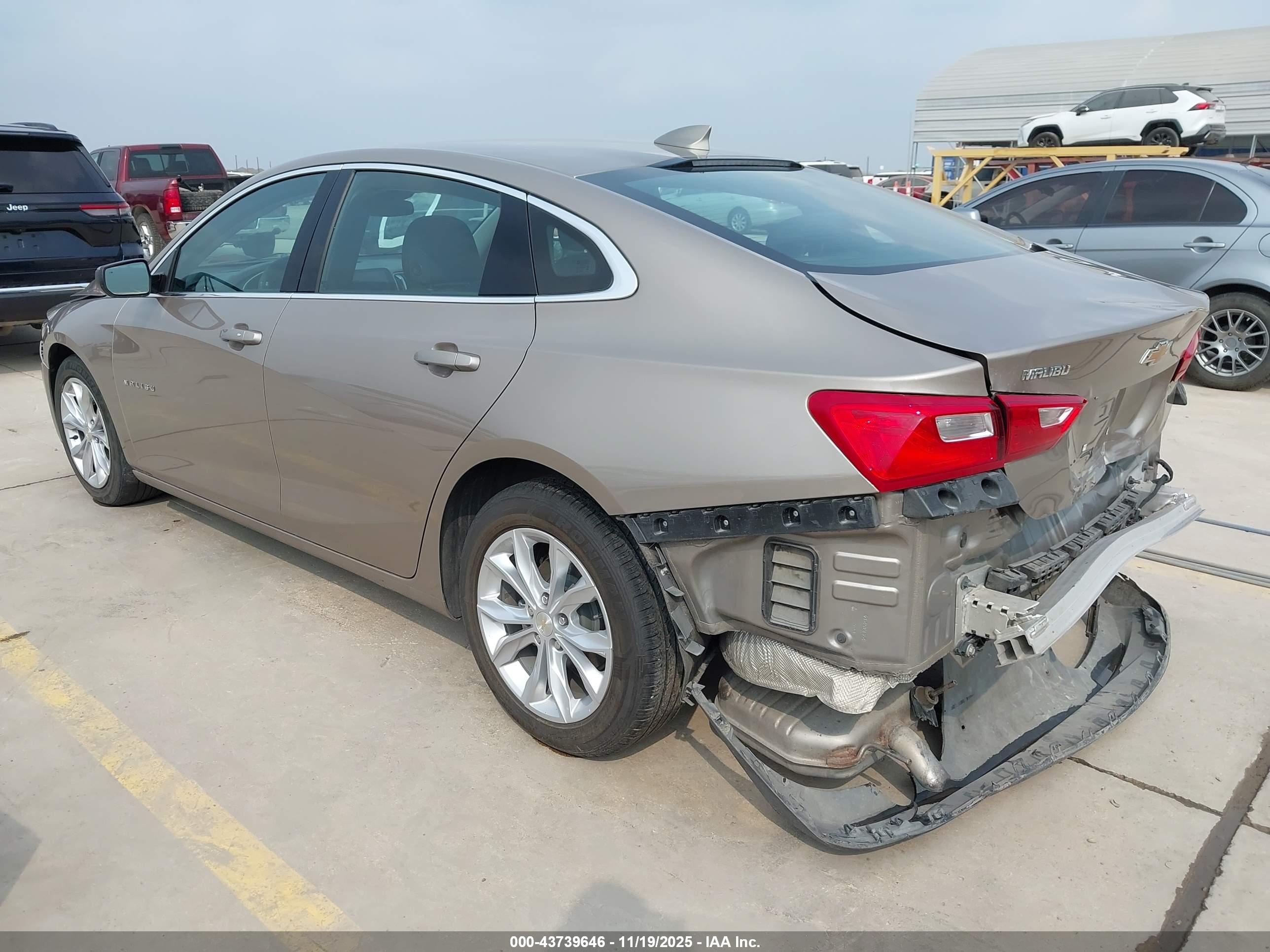 CHEVROLET MALIBU image 3