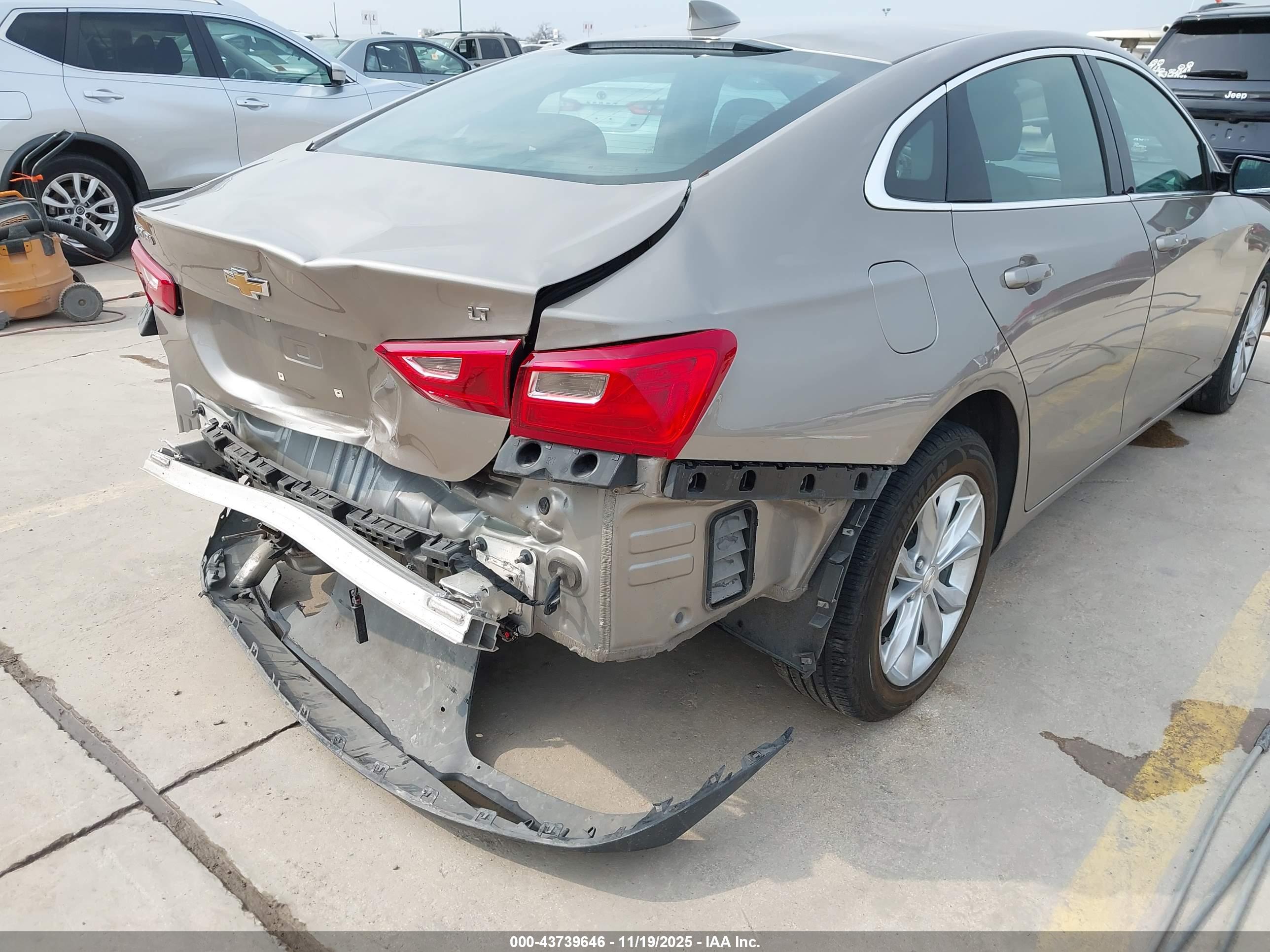 CHEVROLET MALIBU image 6