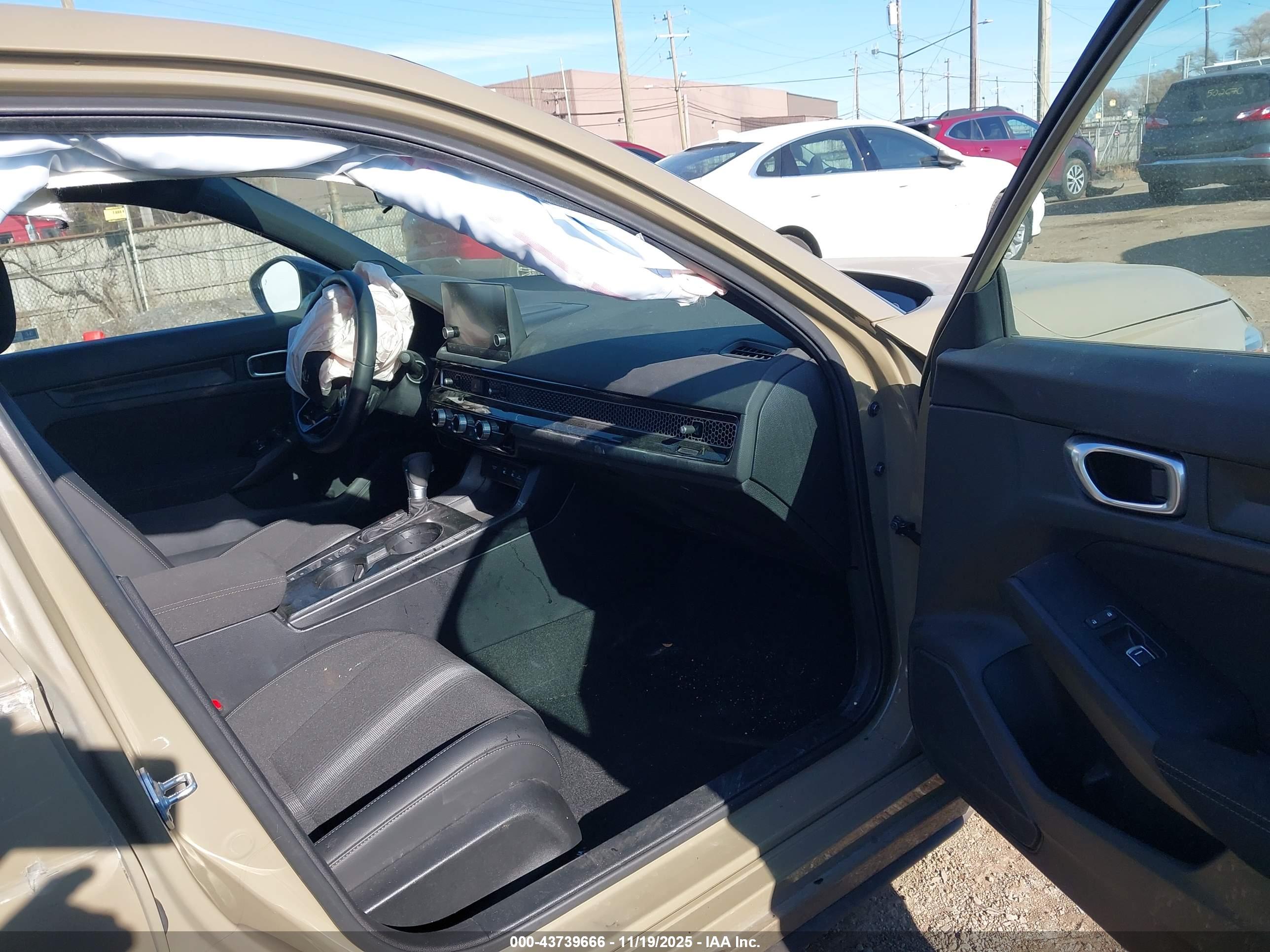 HONDA CIVIC image 5
