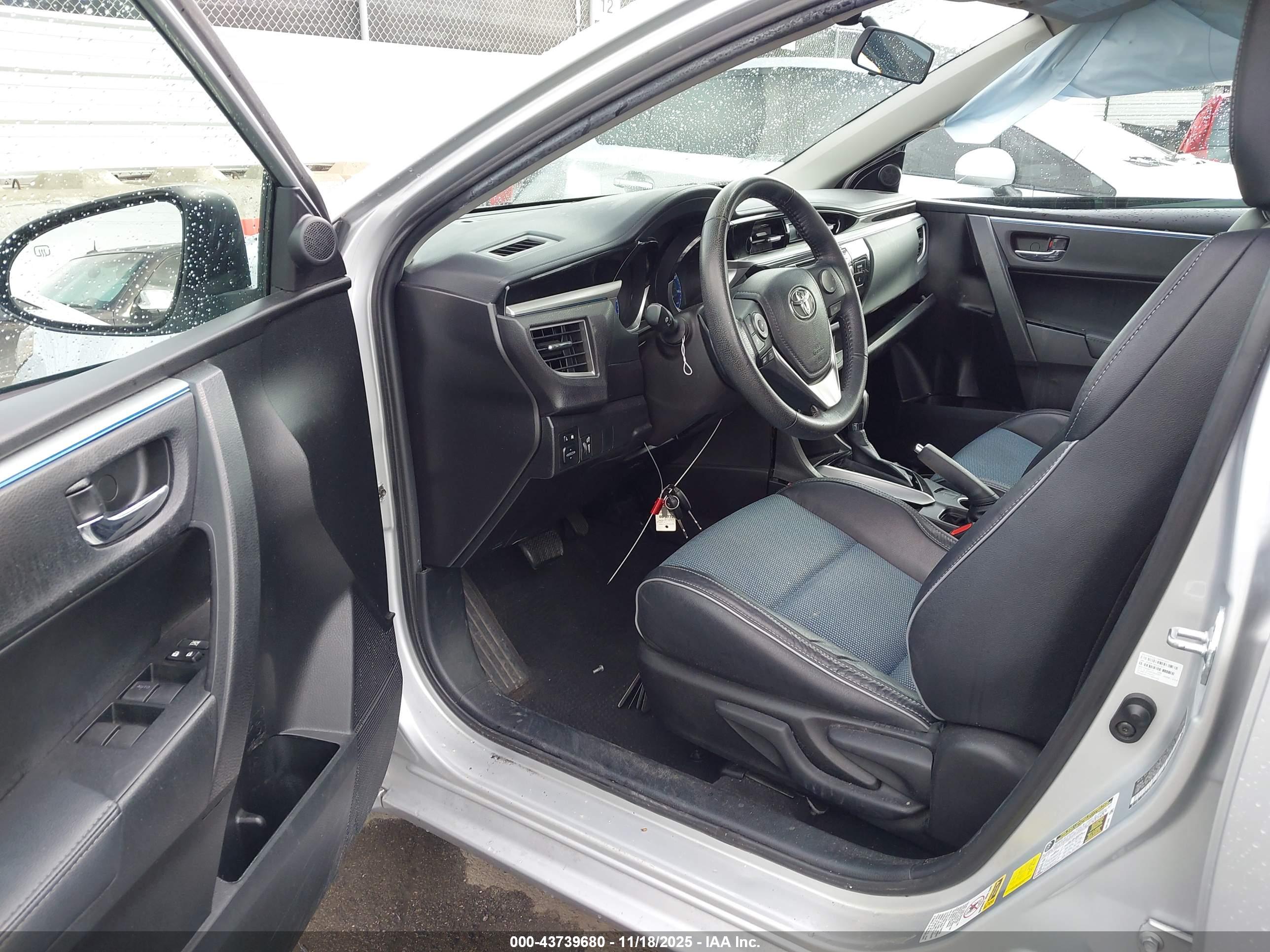 TOYOTA COROLLA image 5