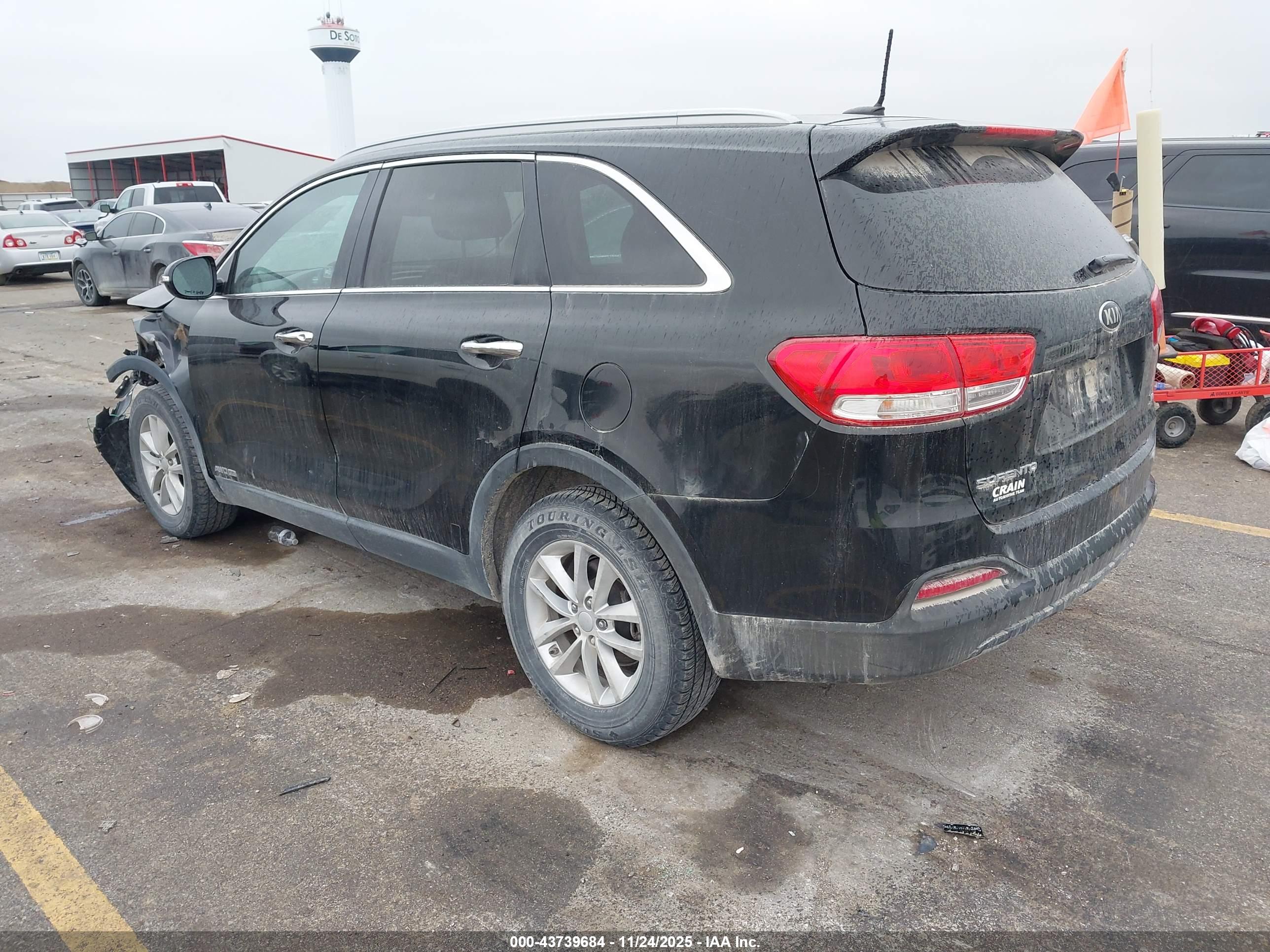 KIA SORENTO image 3