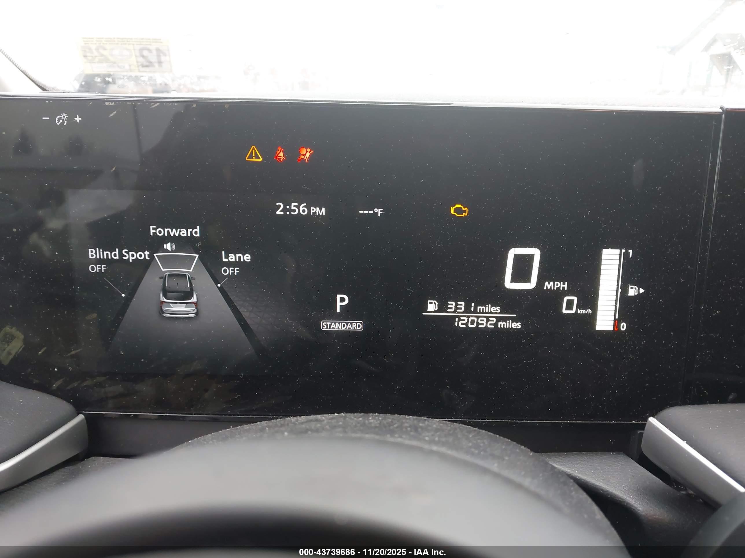 NISSAN KICKS image 7